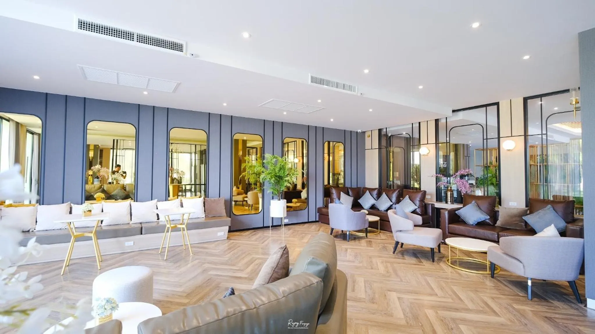 Meeting/conference room in Seastar Hotel and Service Apartment