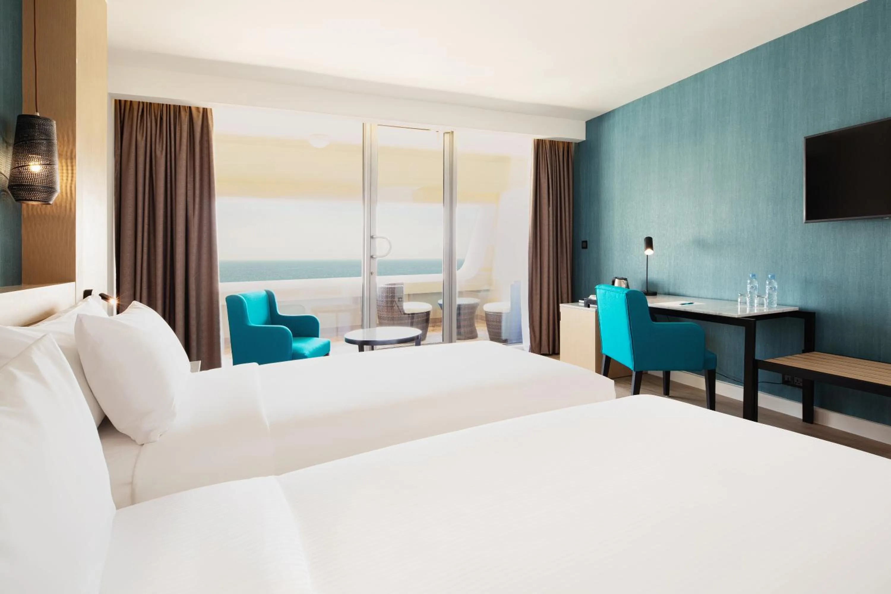 Bedroom, Bed in Occidental Sharjah Grand