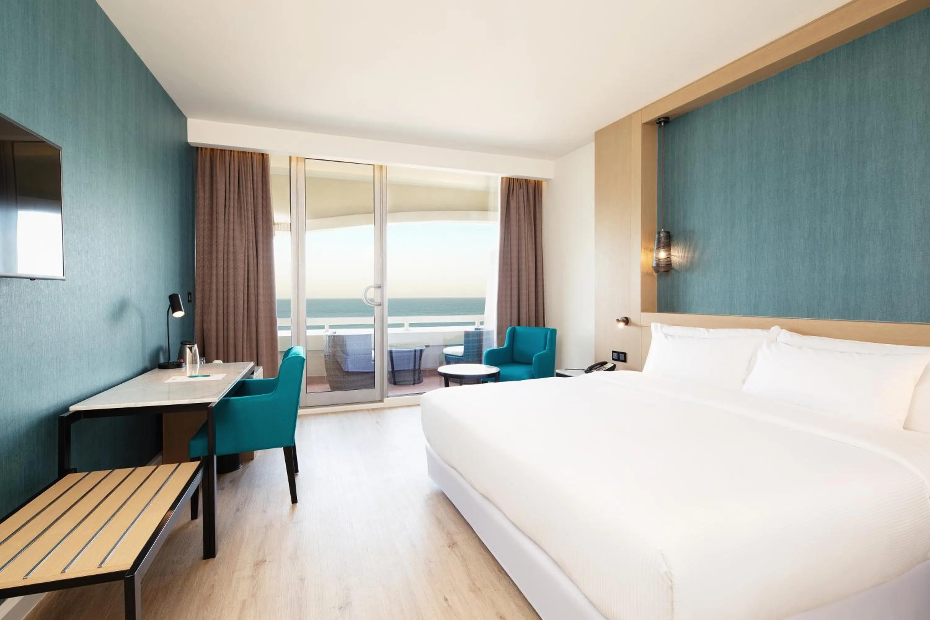 Bedroom, Bed in Occidental Sharjah Grand