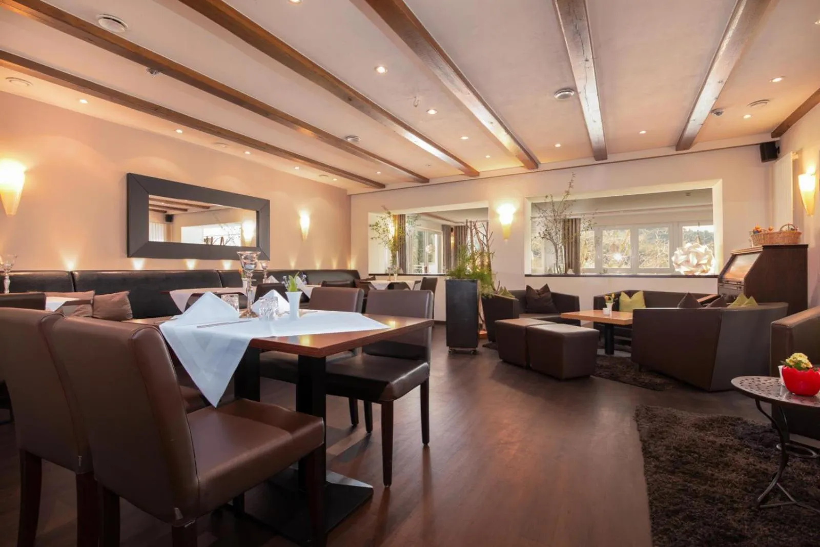 Restaurant/places to eat in Waldhotel Schinkenwirt