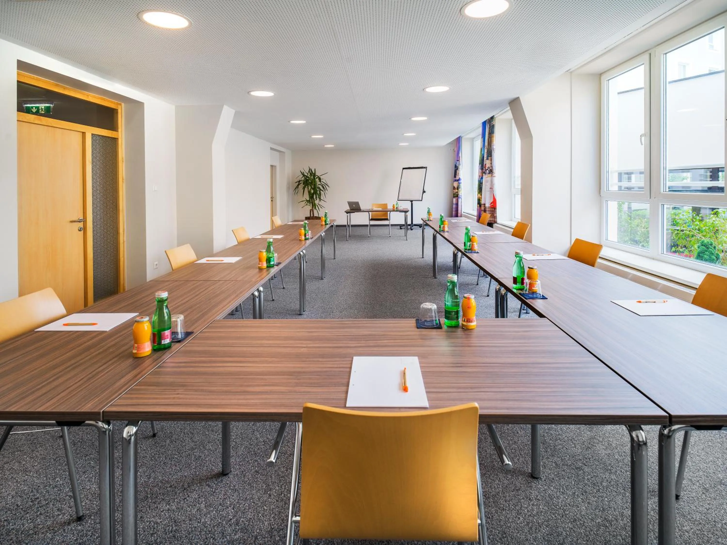 Business facilities in JUFA Hotel Salzburg