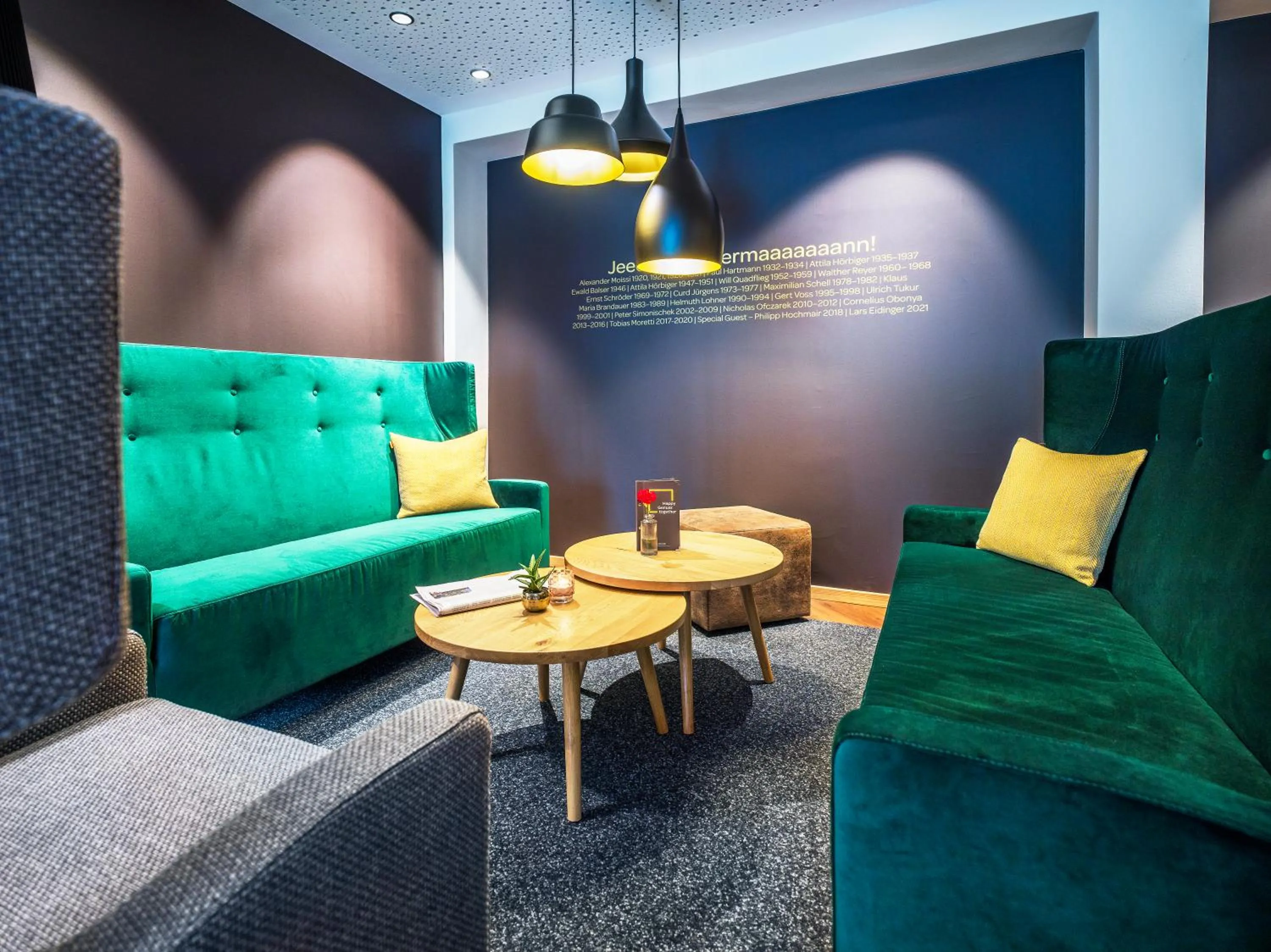 Lobby or reception in JUFA Hotel Salzburg