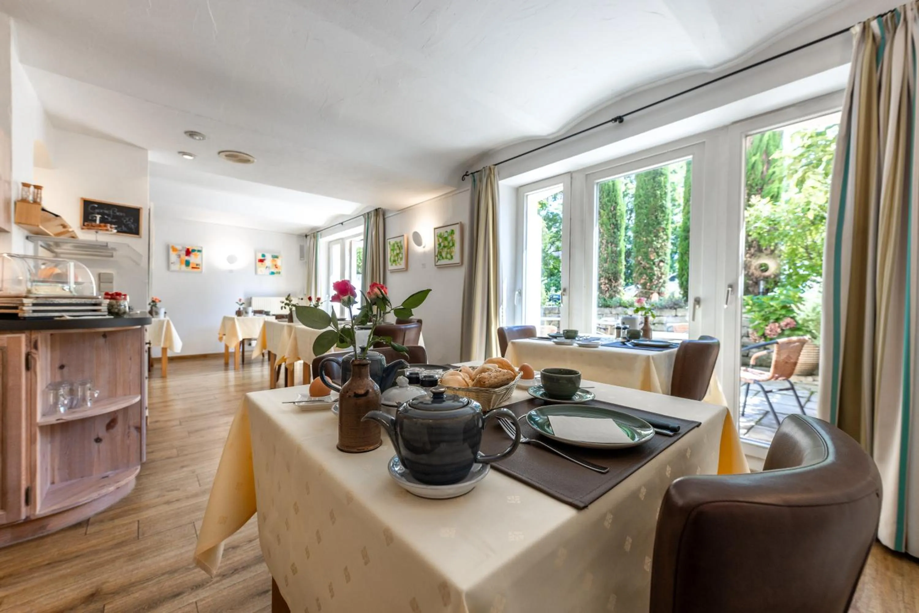 Breakfast in Villa Benz Hotel garni