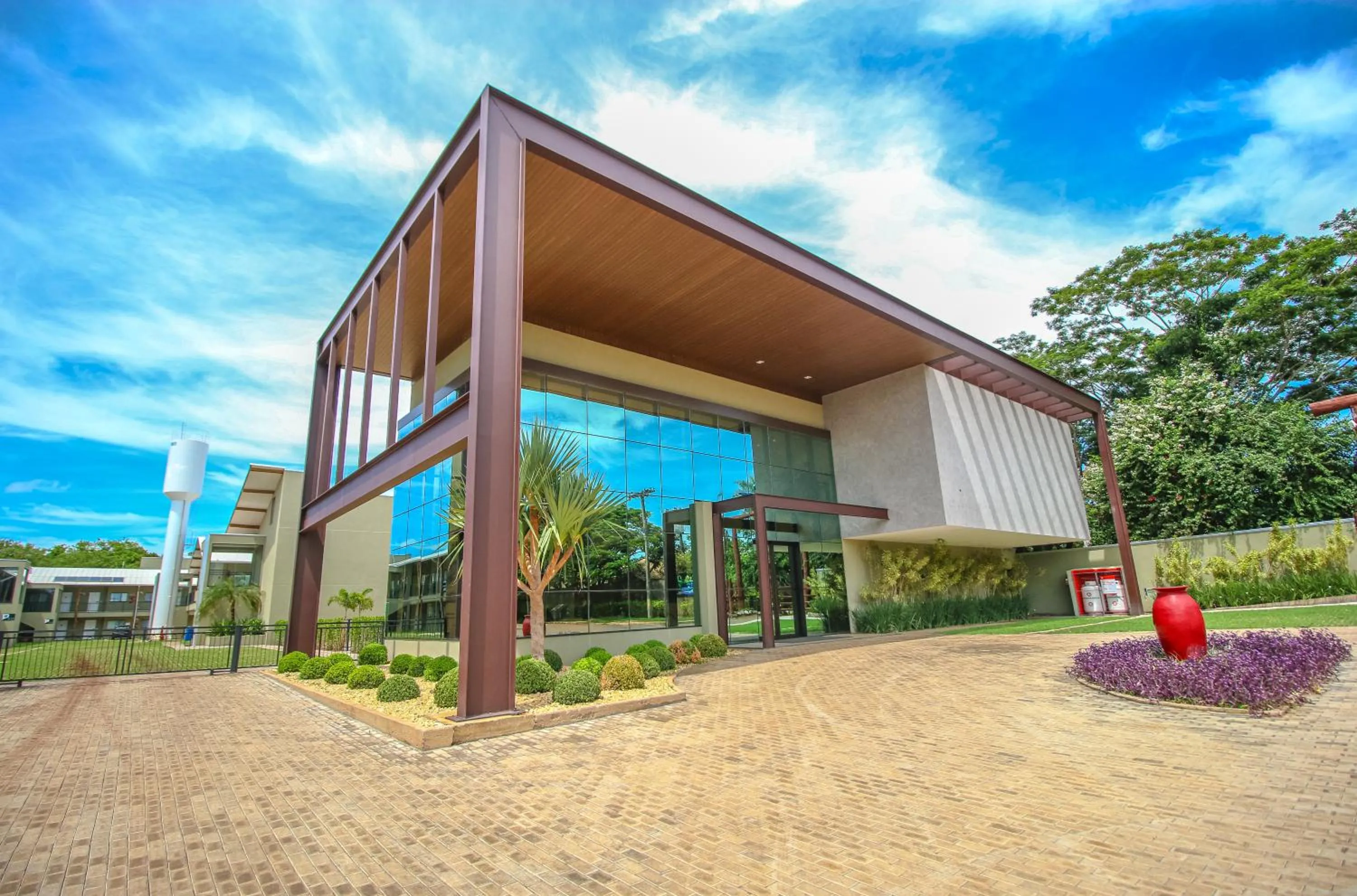 Facade/entrance in Promenade Bonito All Suites