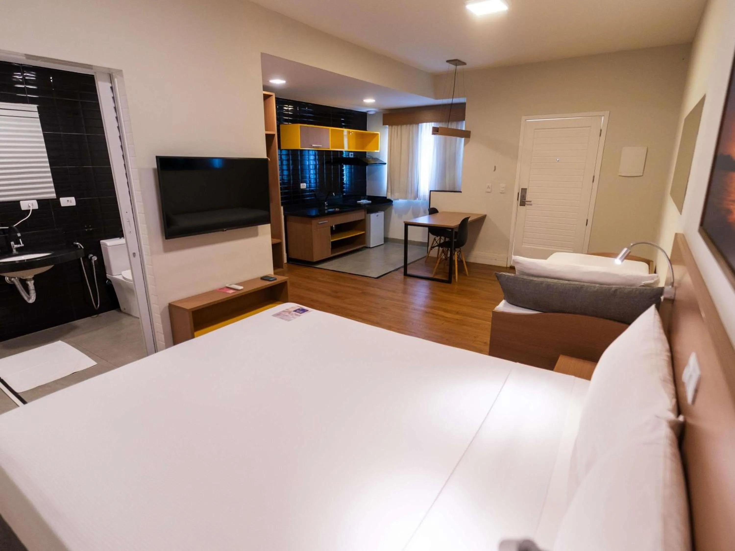 Bedroom, Bed in ibis Styles Bonito