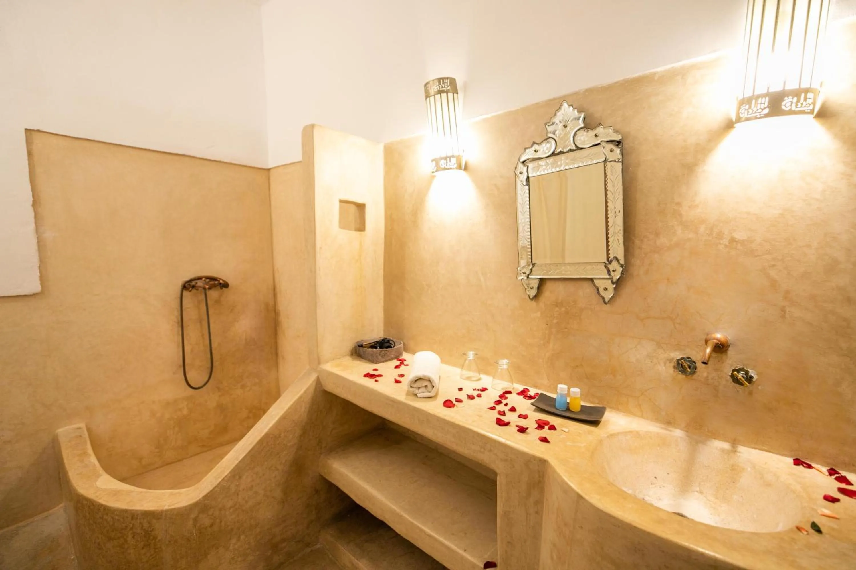 Bathroom in RIAD LOUDAYA AND SPA