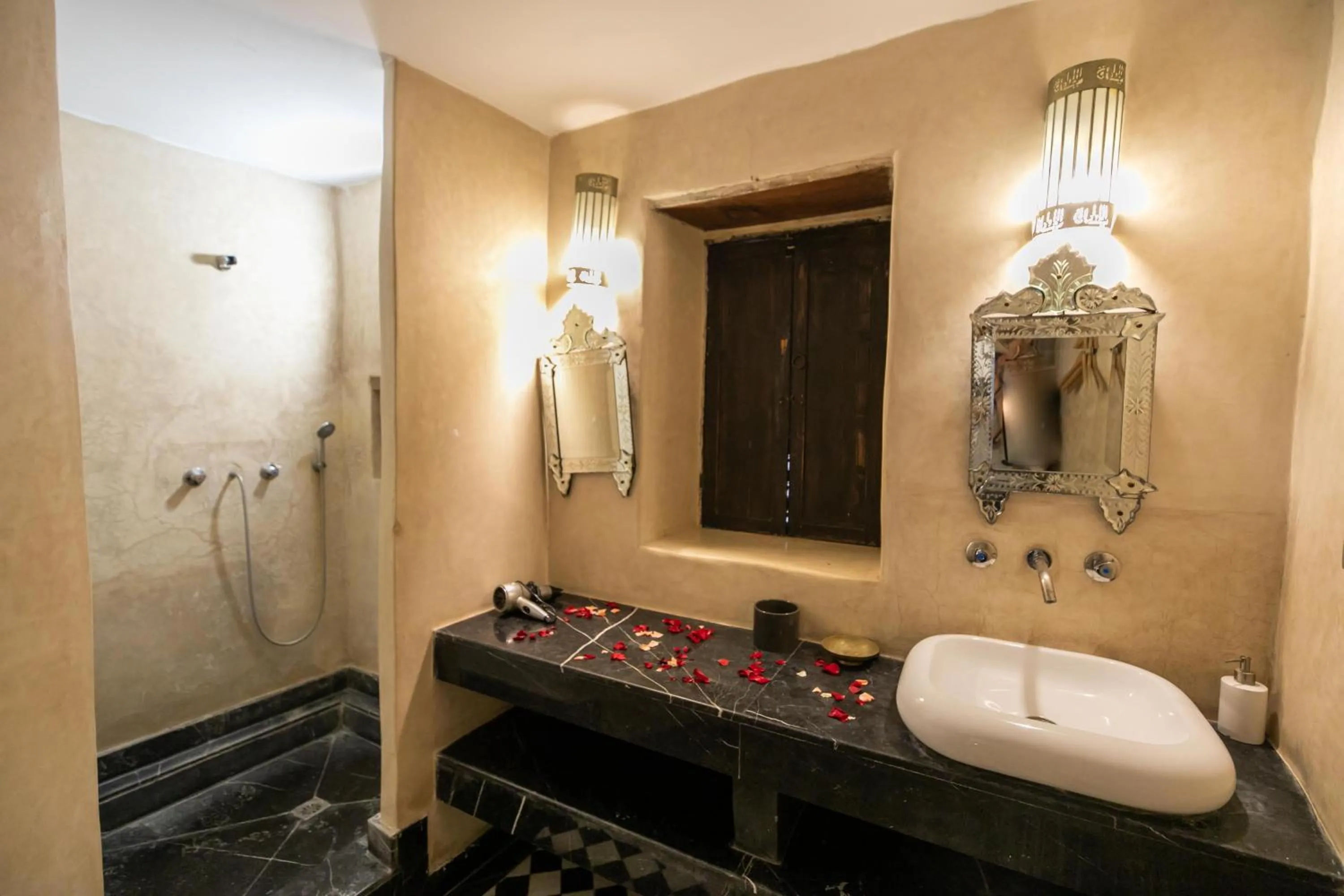 Bathroom in RIAD LOUDAYA AND SPA