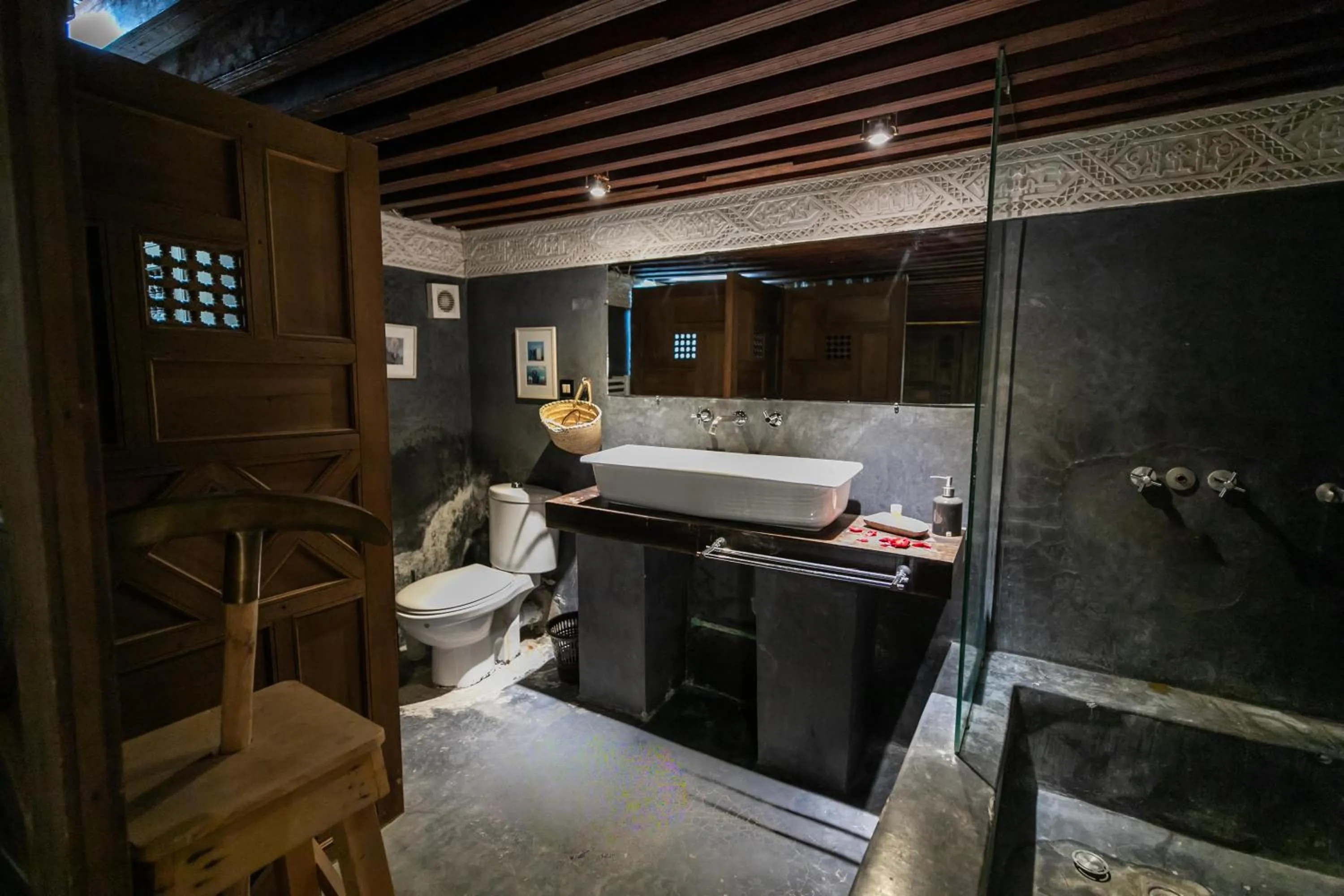 Bathroom in RIAD LOUDAYA AND SPA