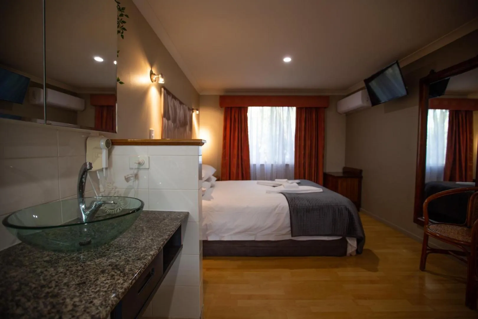 Shower, Bed in Dunn Bay Village Resort Homes