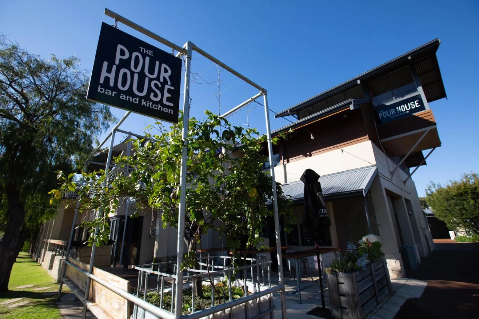 Restaurant/places to eat in Dunn Bay Village Resort Homes