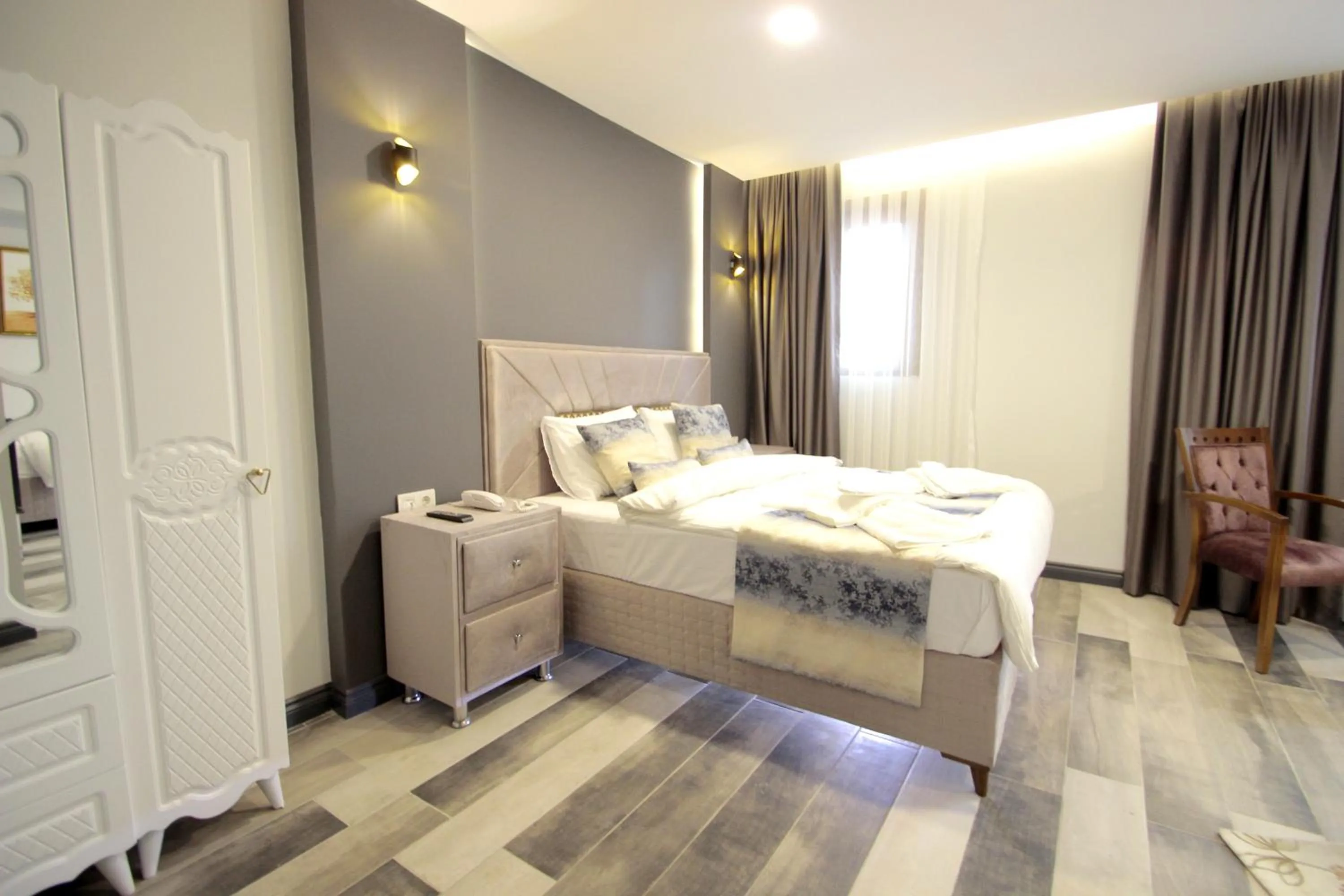 Bed in Guler Palas Hotel