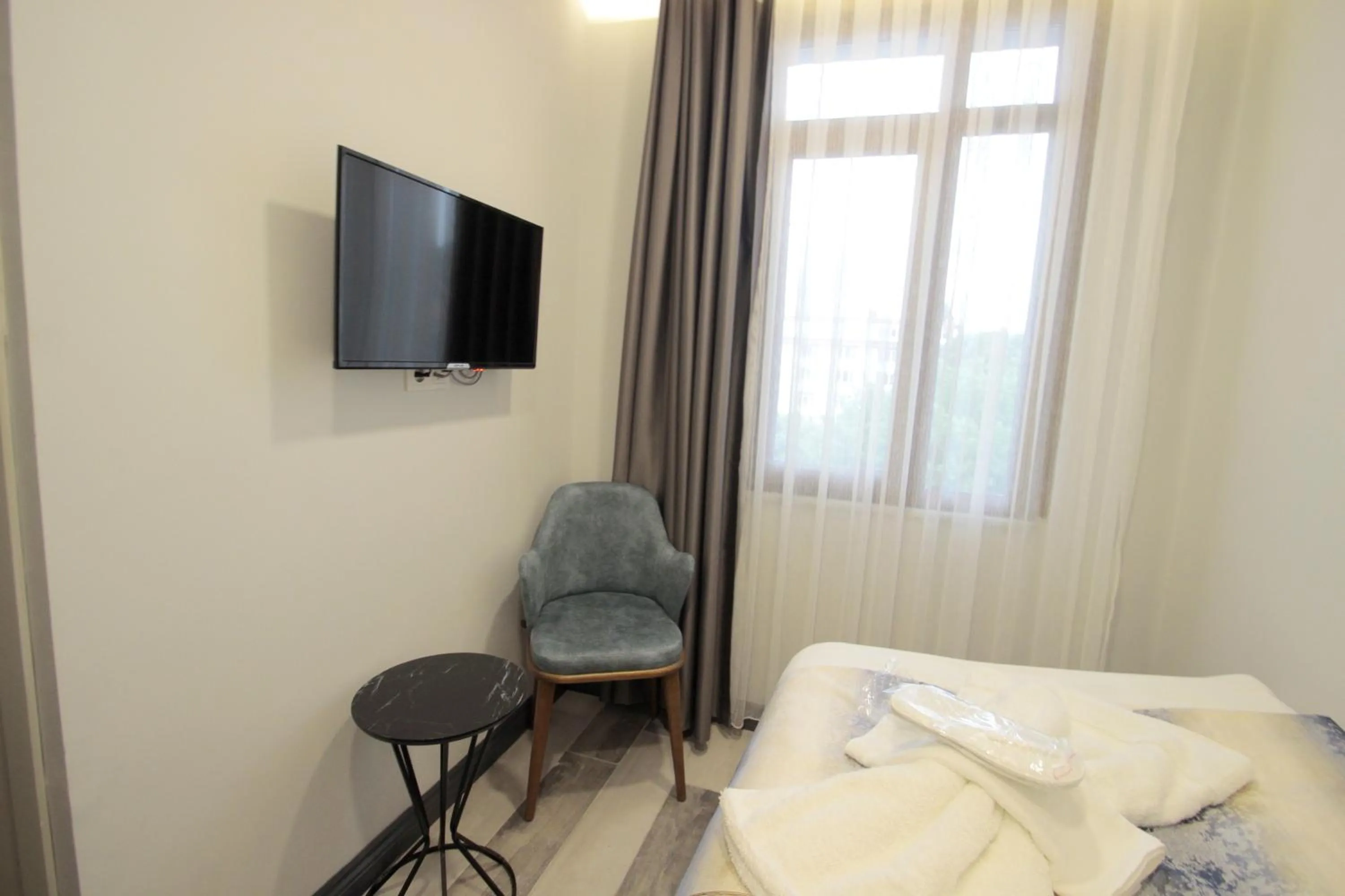 TV and multimedia in Guler Palas Hotel