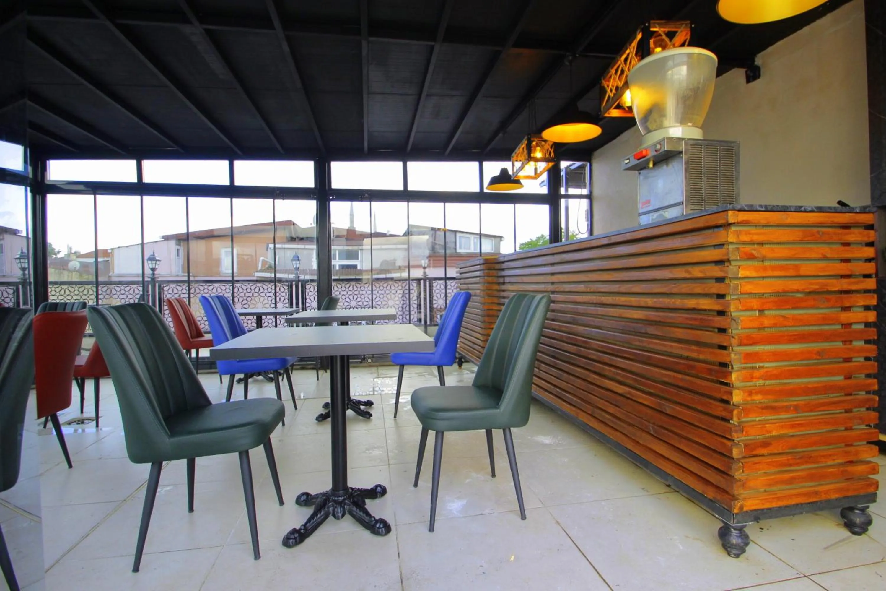 Lounge or bar in Guler Palas Hotel