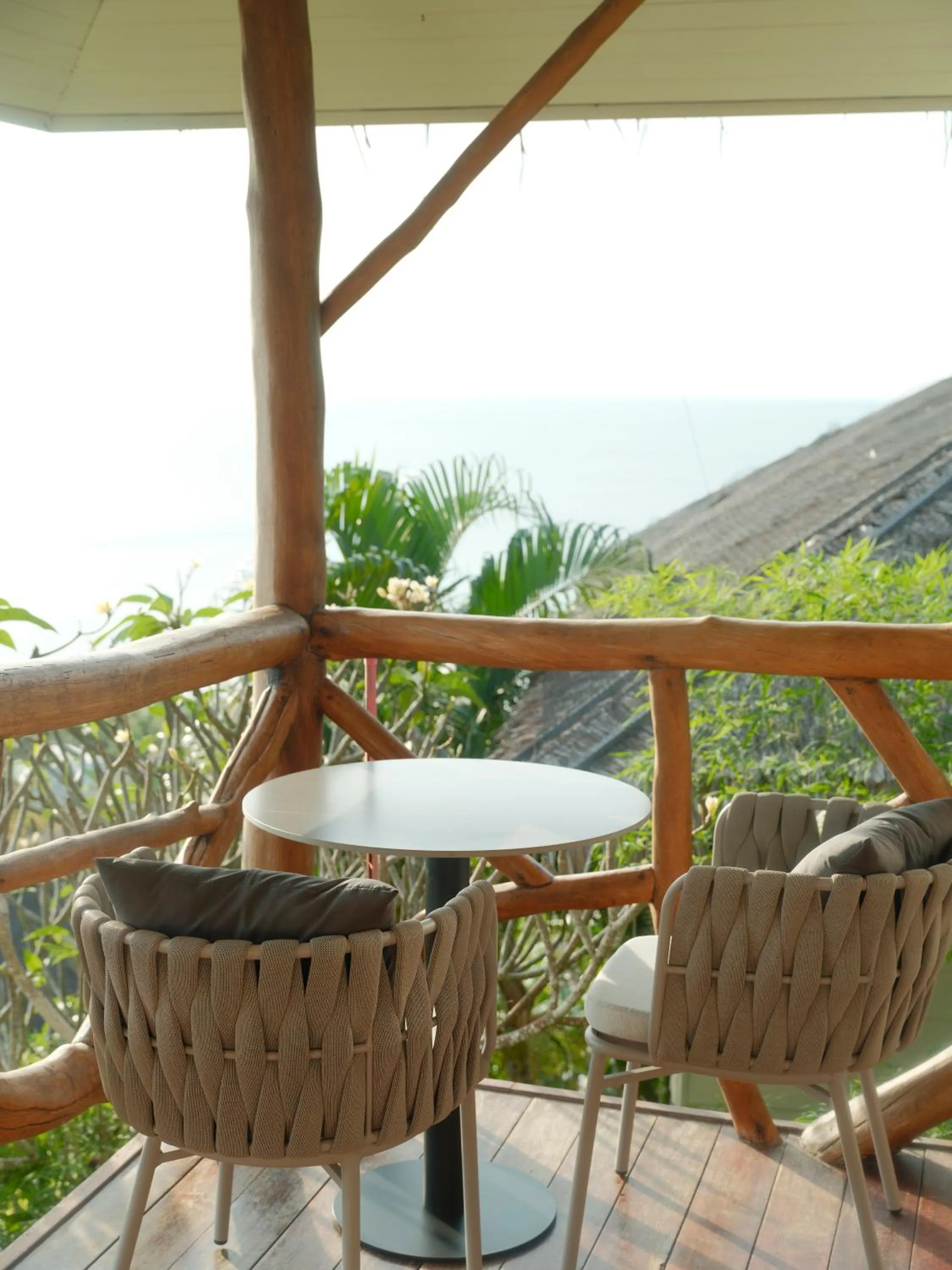 Patio in Tantawan sea view residence 山海居