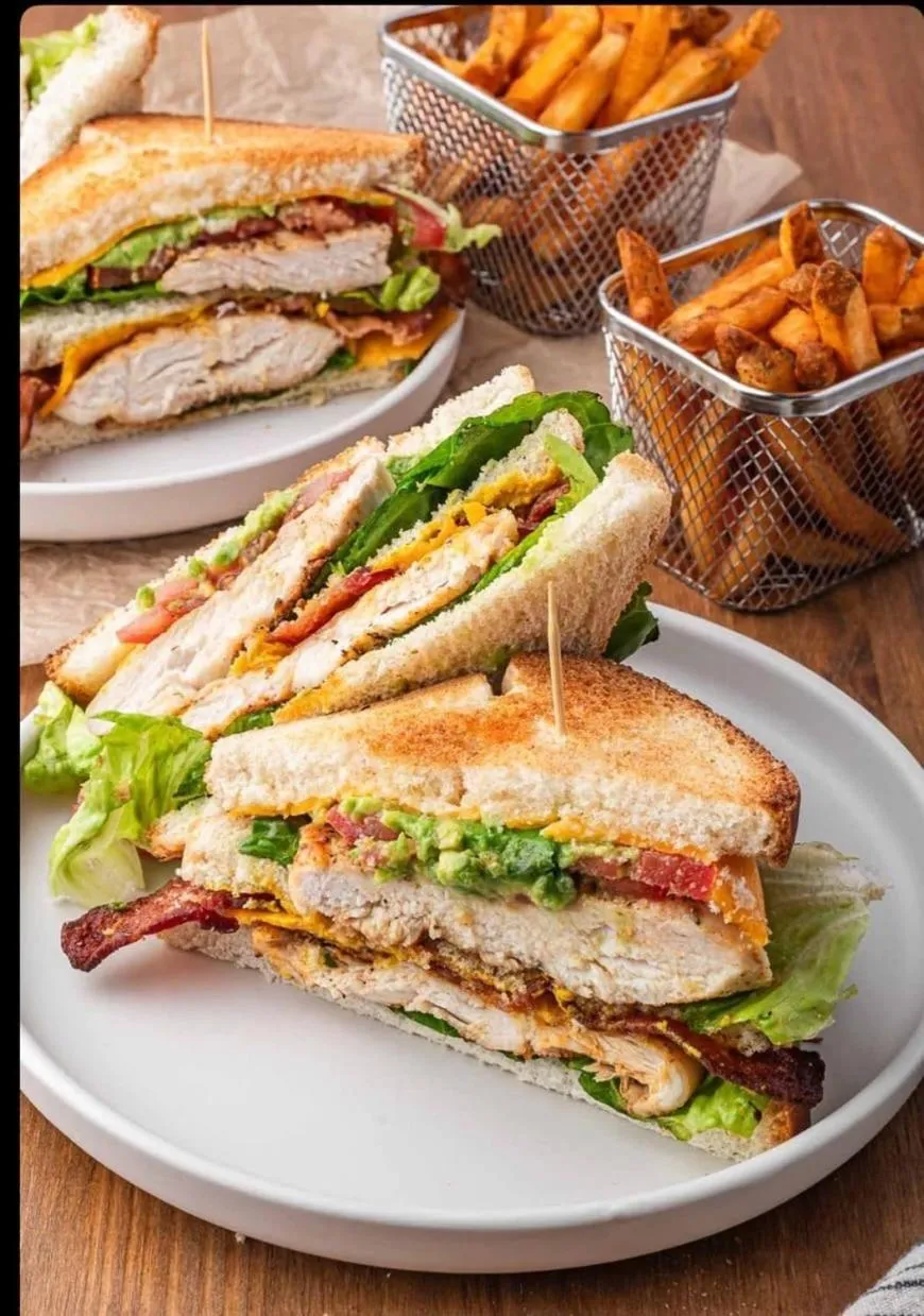 Restaurant/places to eat in Tantawan sea view residence 山海居