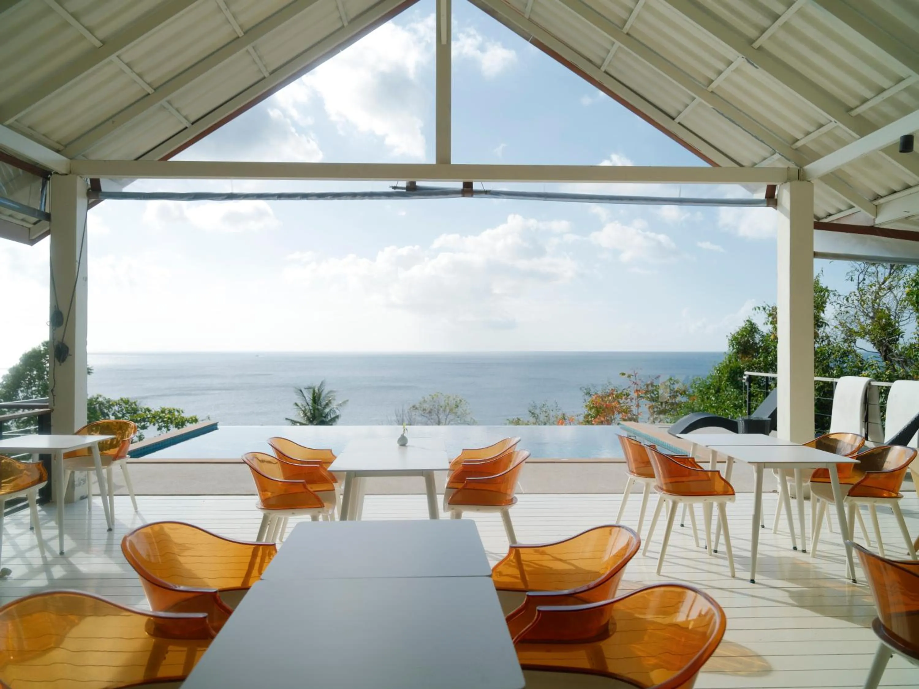 Patio in Tantawan sea view residence 山海居