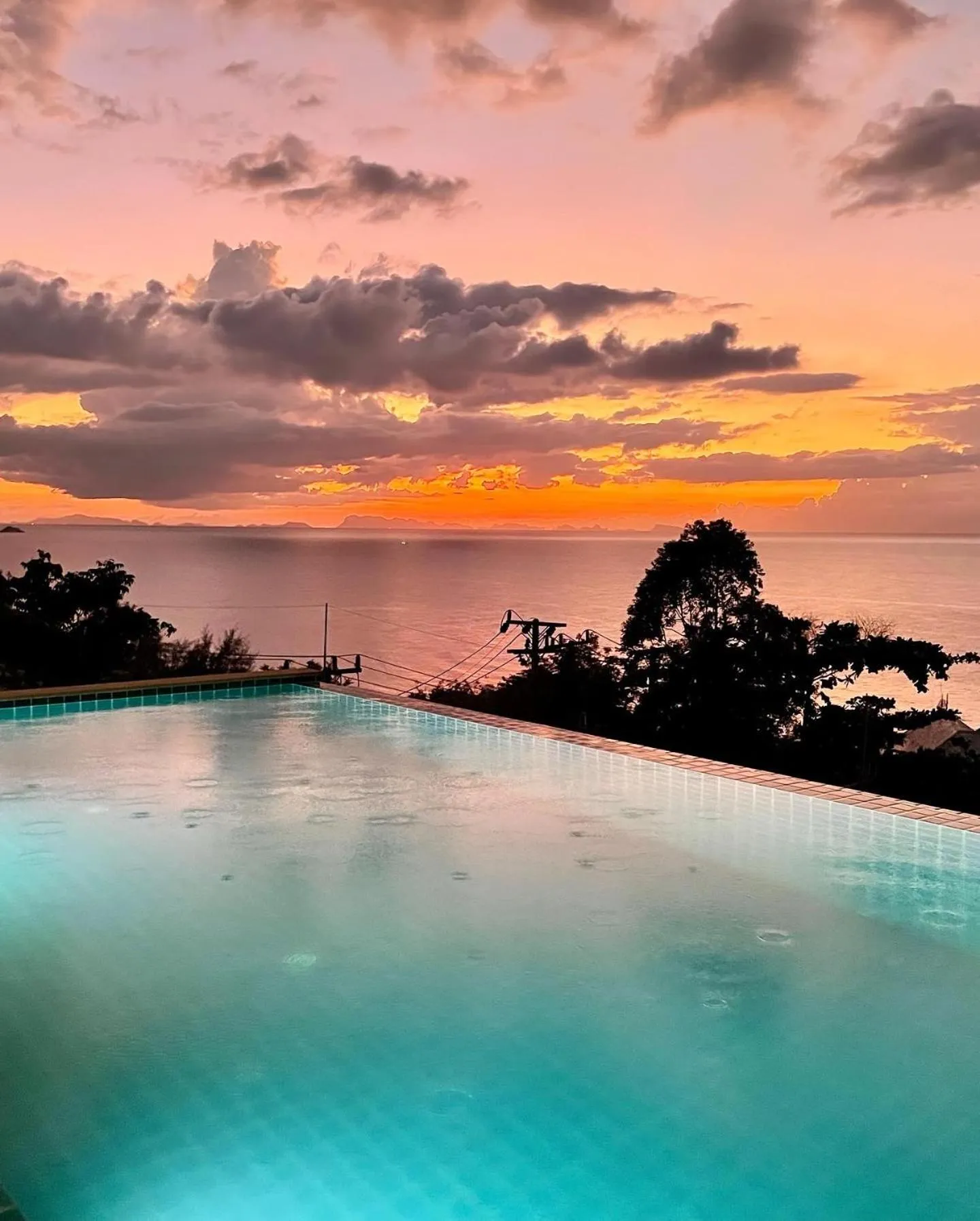 Restaurant/places to eat in Tantawan sea view residence 山海居