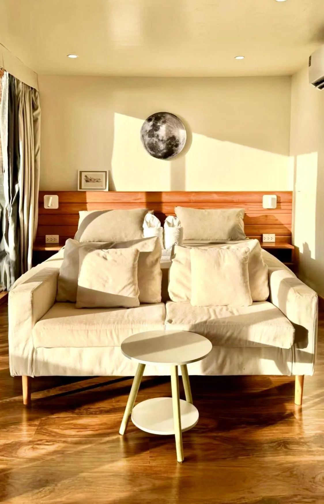 Bed in Tantawan sea view residence 山海居