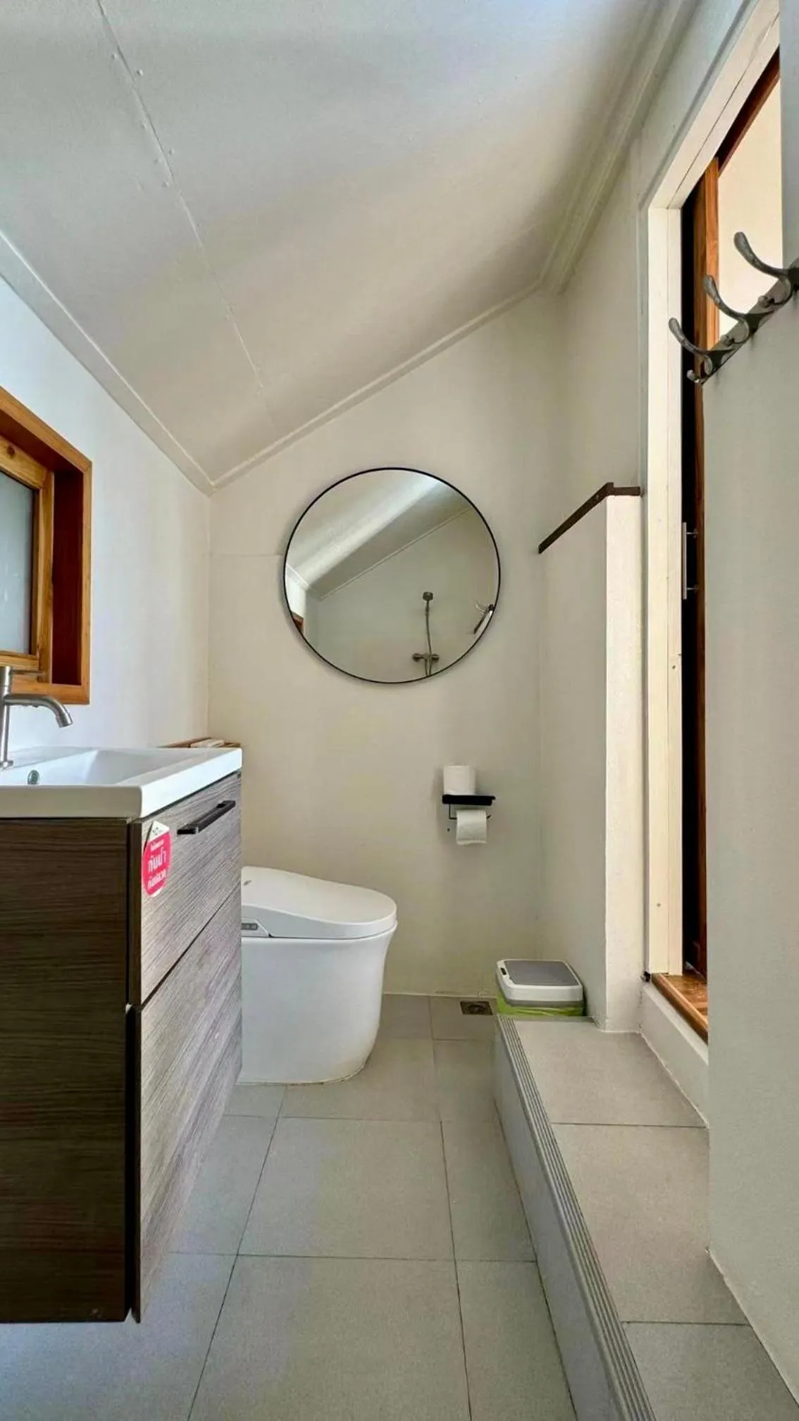 Toilet in Tantawan sea view residence 山海居