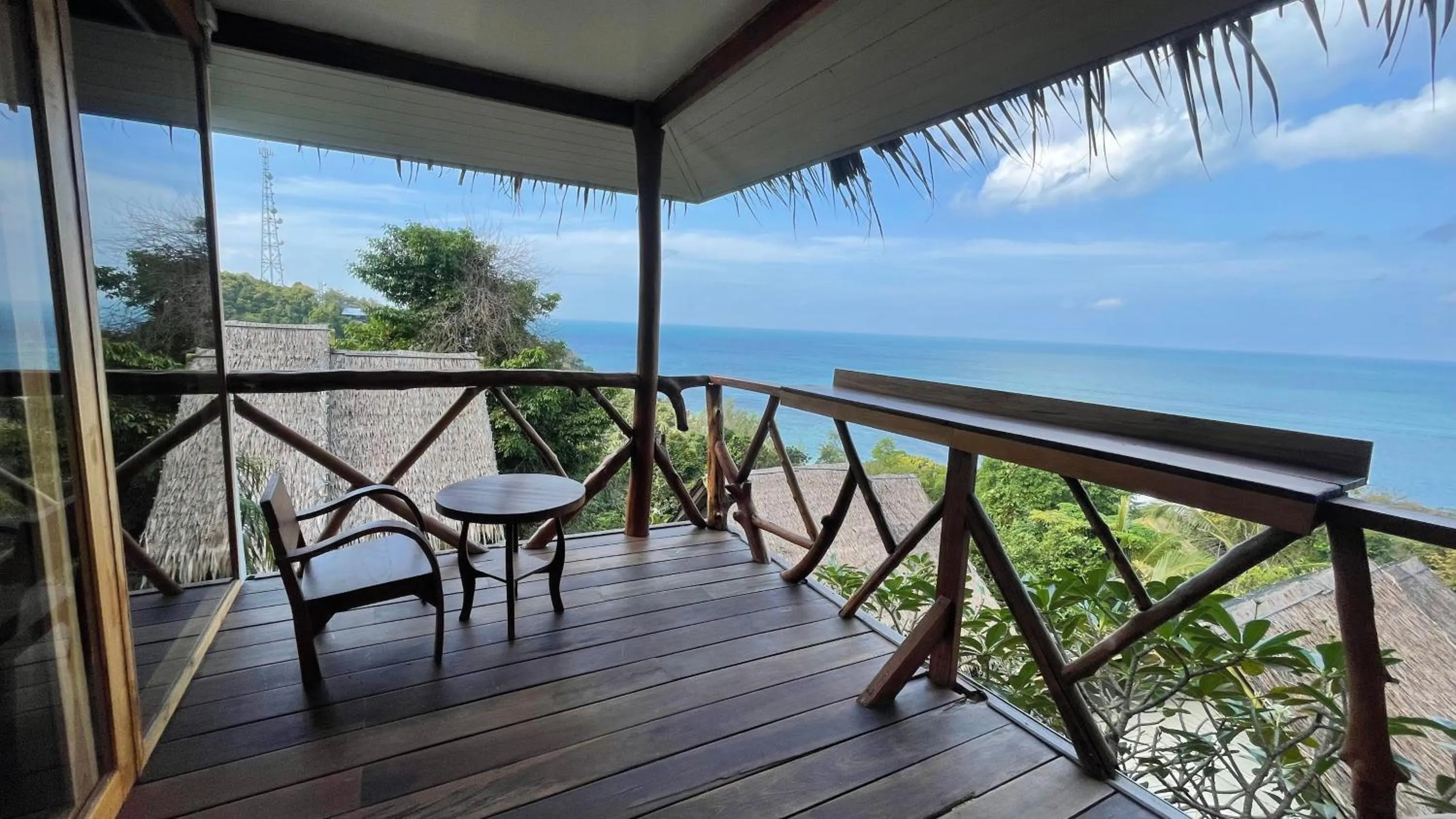 Patio in Tantawan sea view residence 山海居