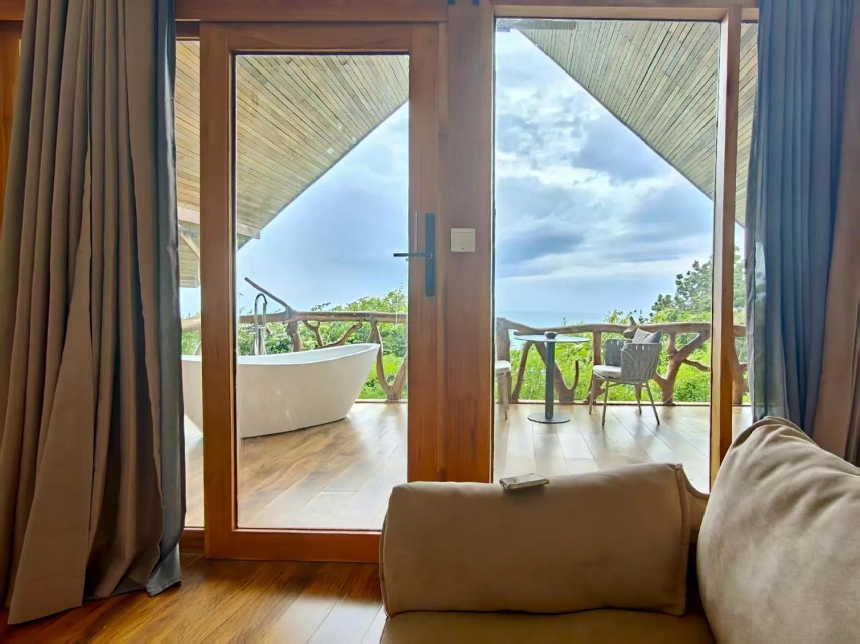 Tantawan sea view residence 山海居