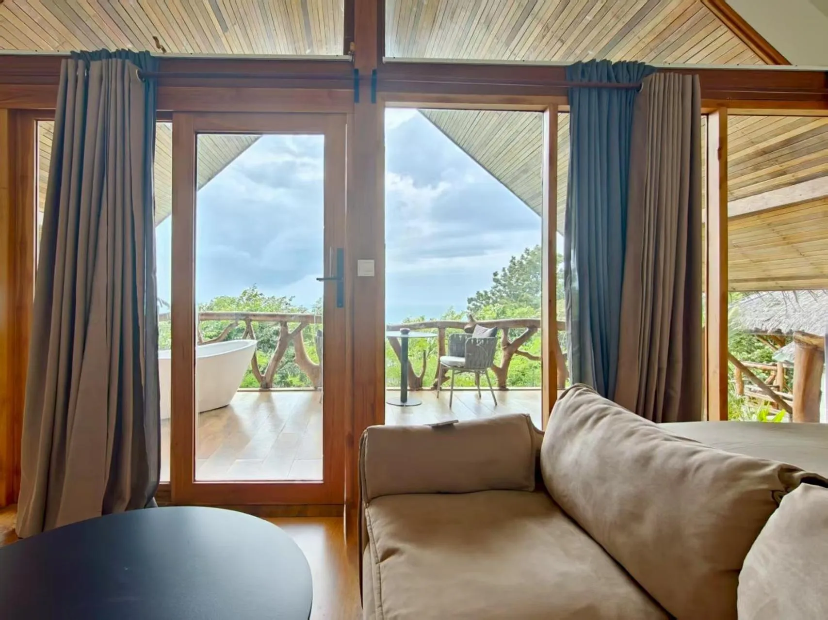 Tantawan sea view residence 山海居