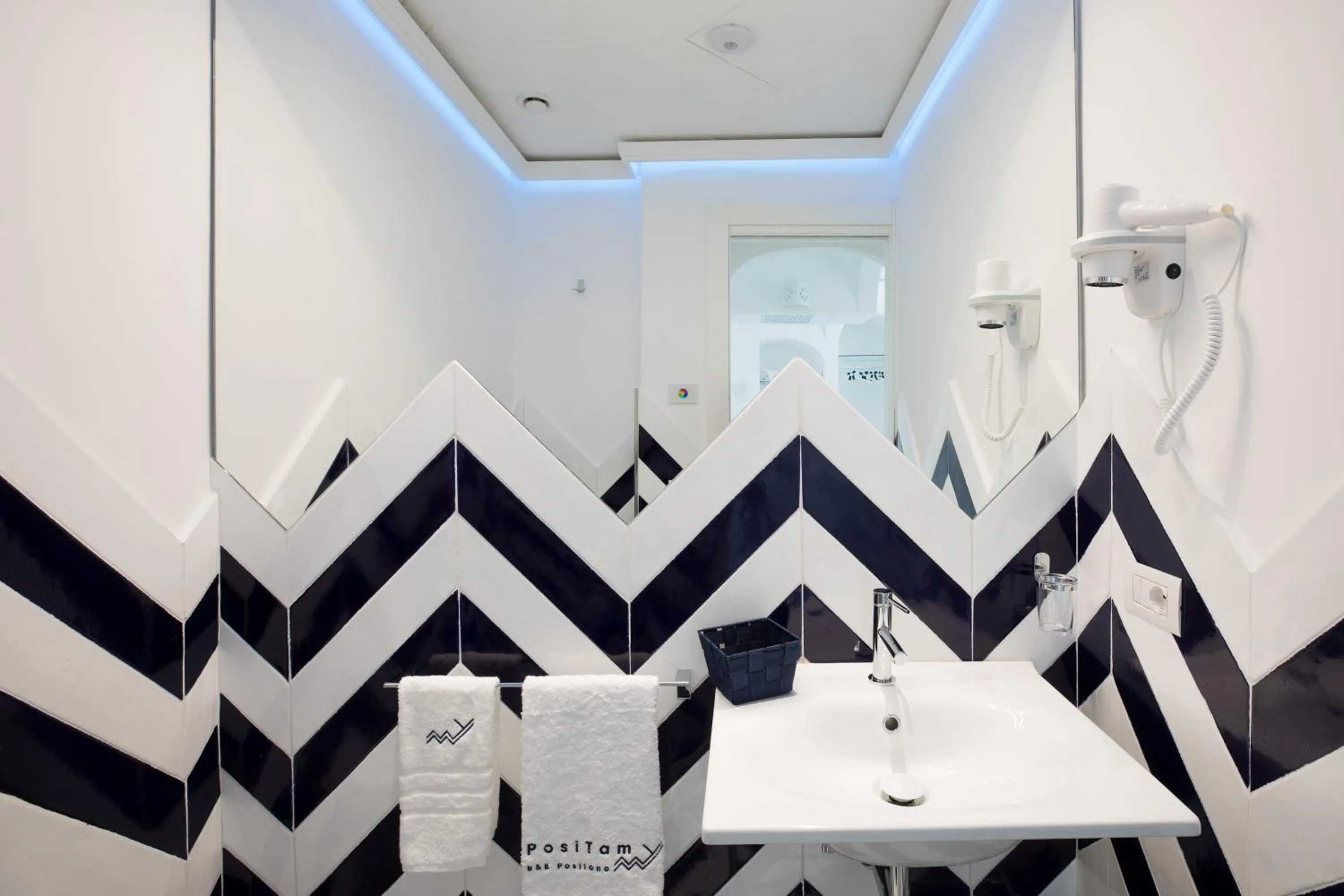 Bathroom in Positamy