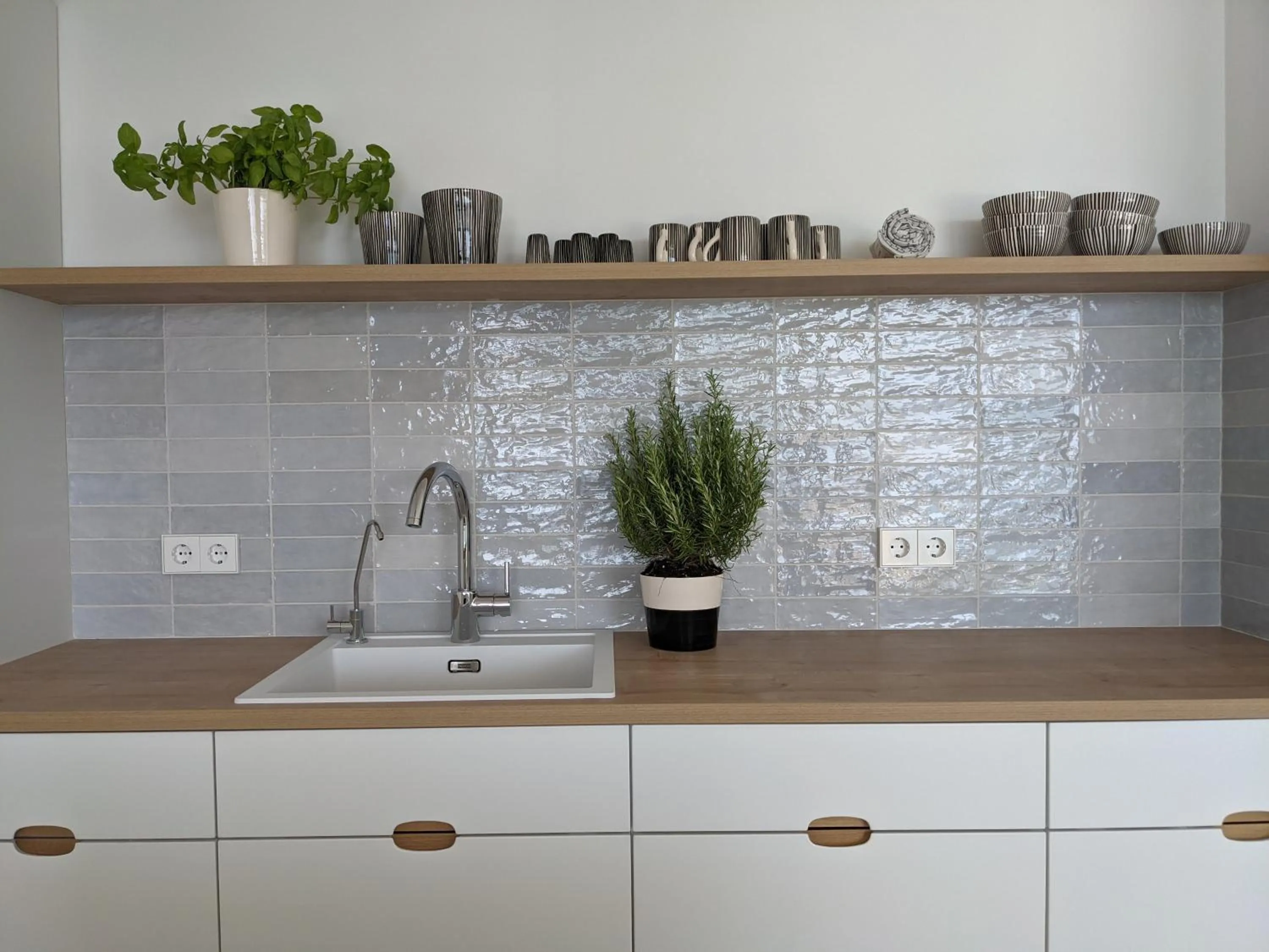 Kitchen or kitchenette in ECO-APARTMENTS LA MARINEDA