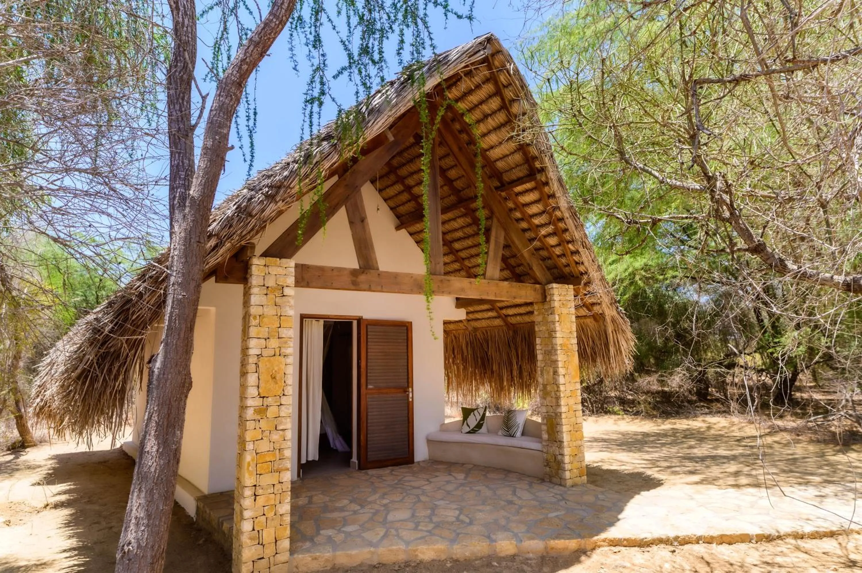 Facade/entrance in Auberge de la Table
