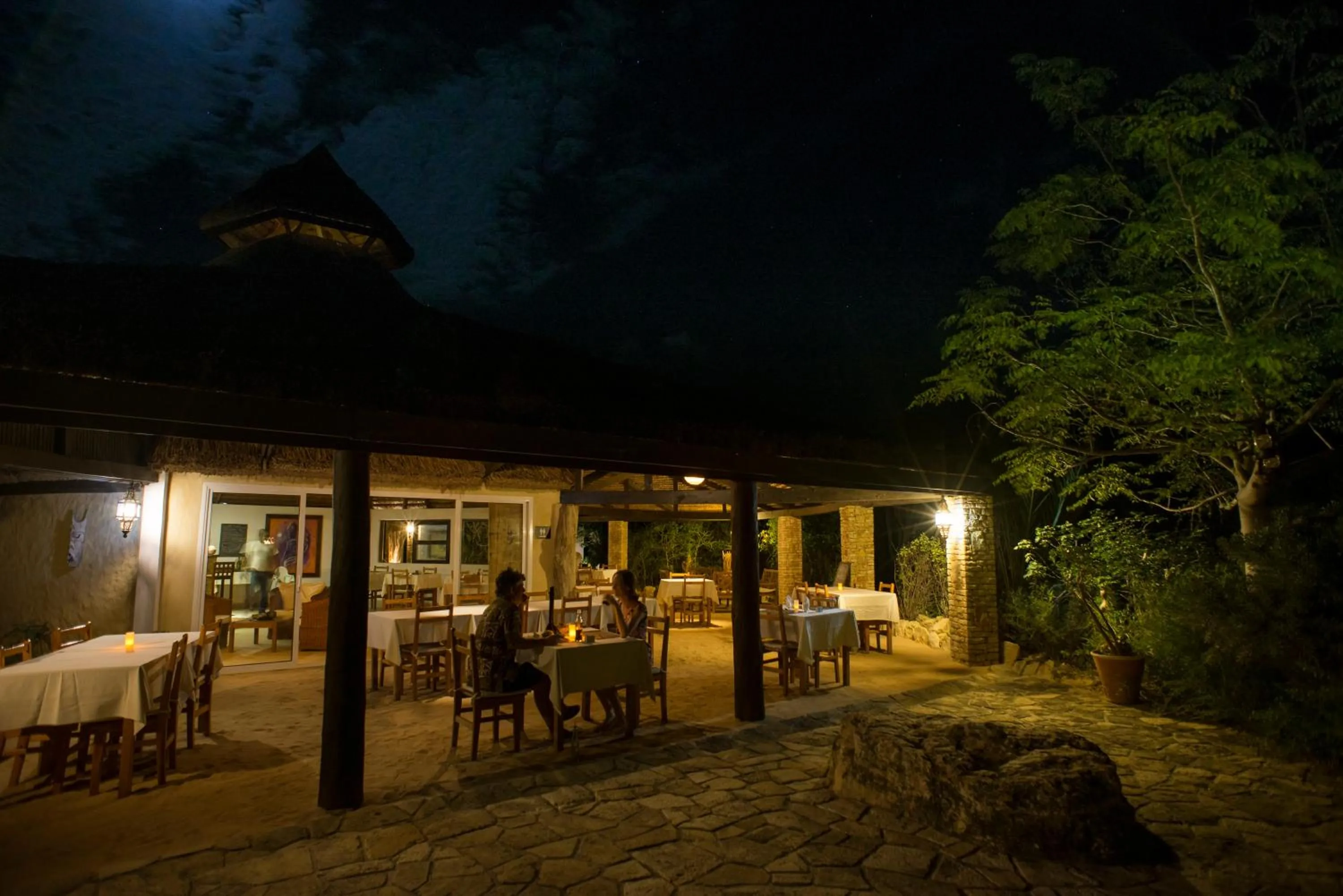 Restaurant/places to eat in Auberge de la Table