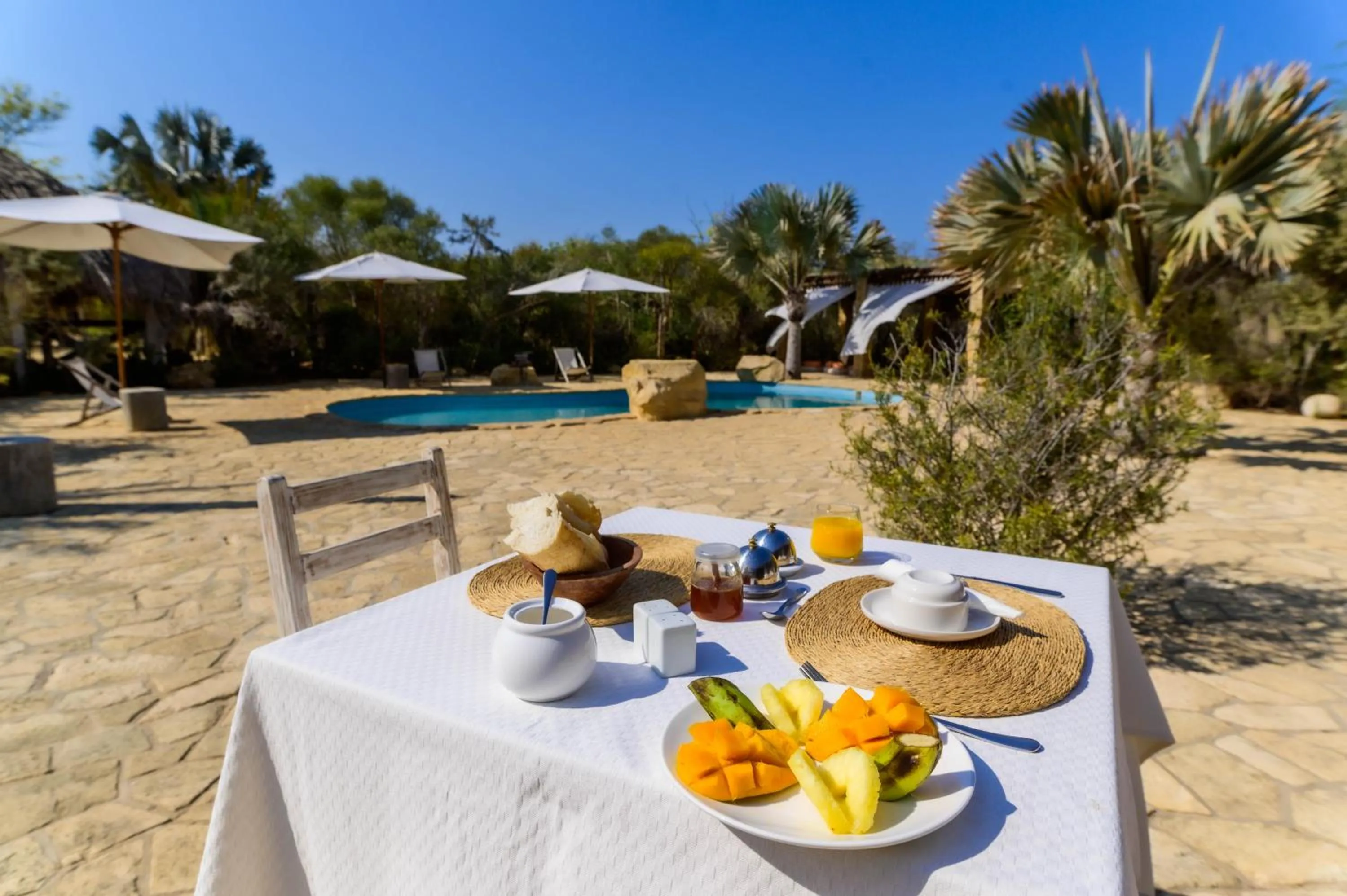Swimming pool in Auberge de la Table
