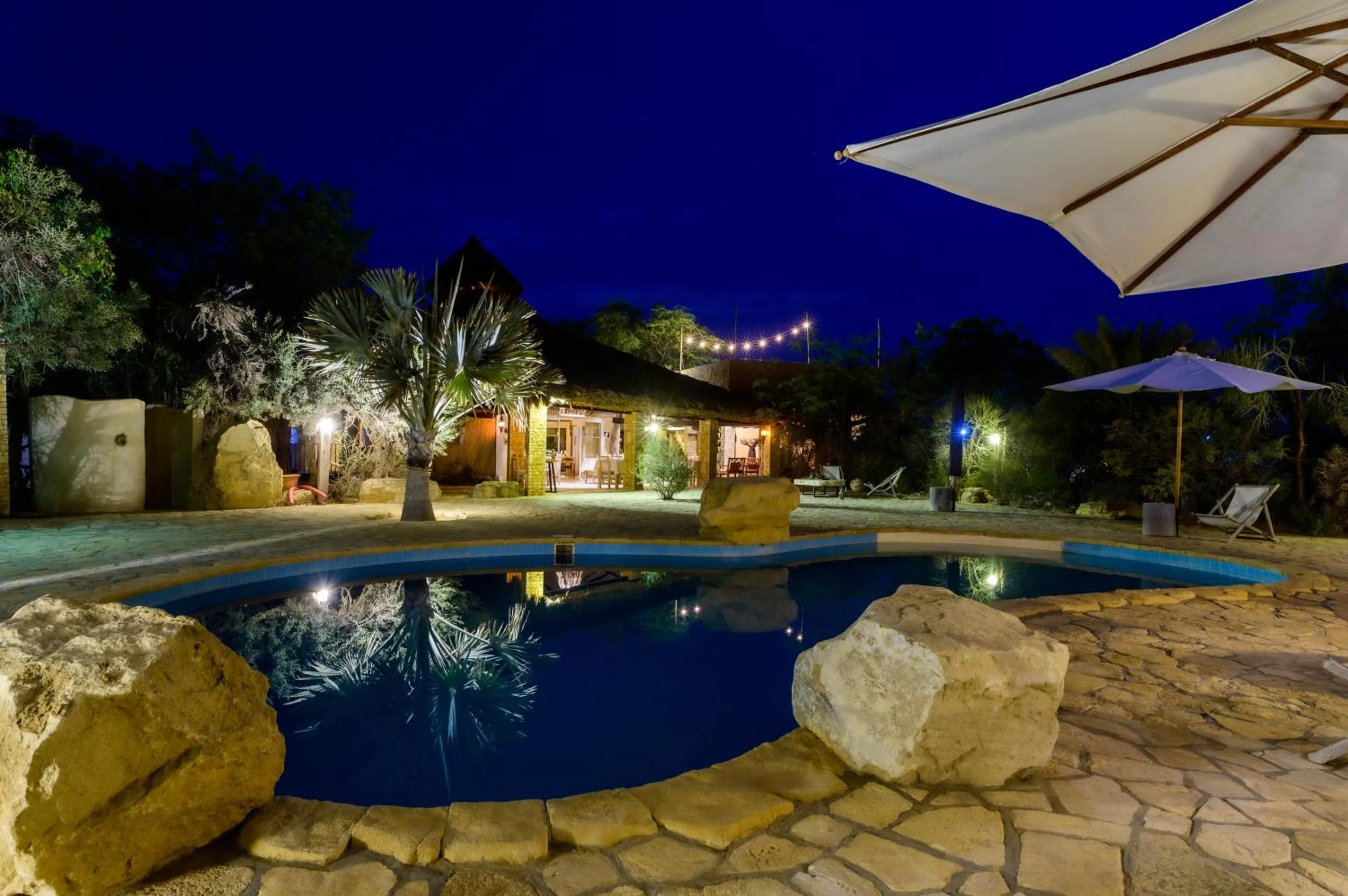 Swimming pool in Auberge de la Table