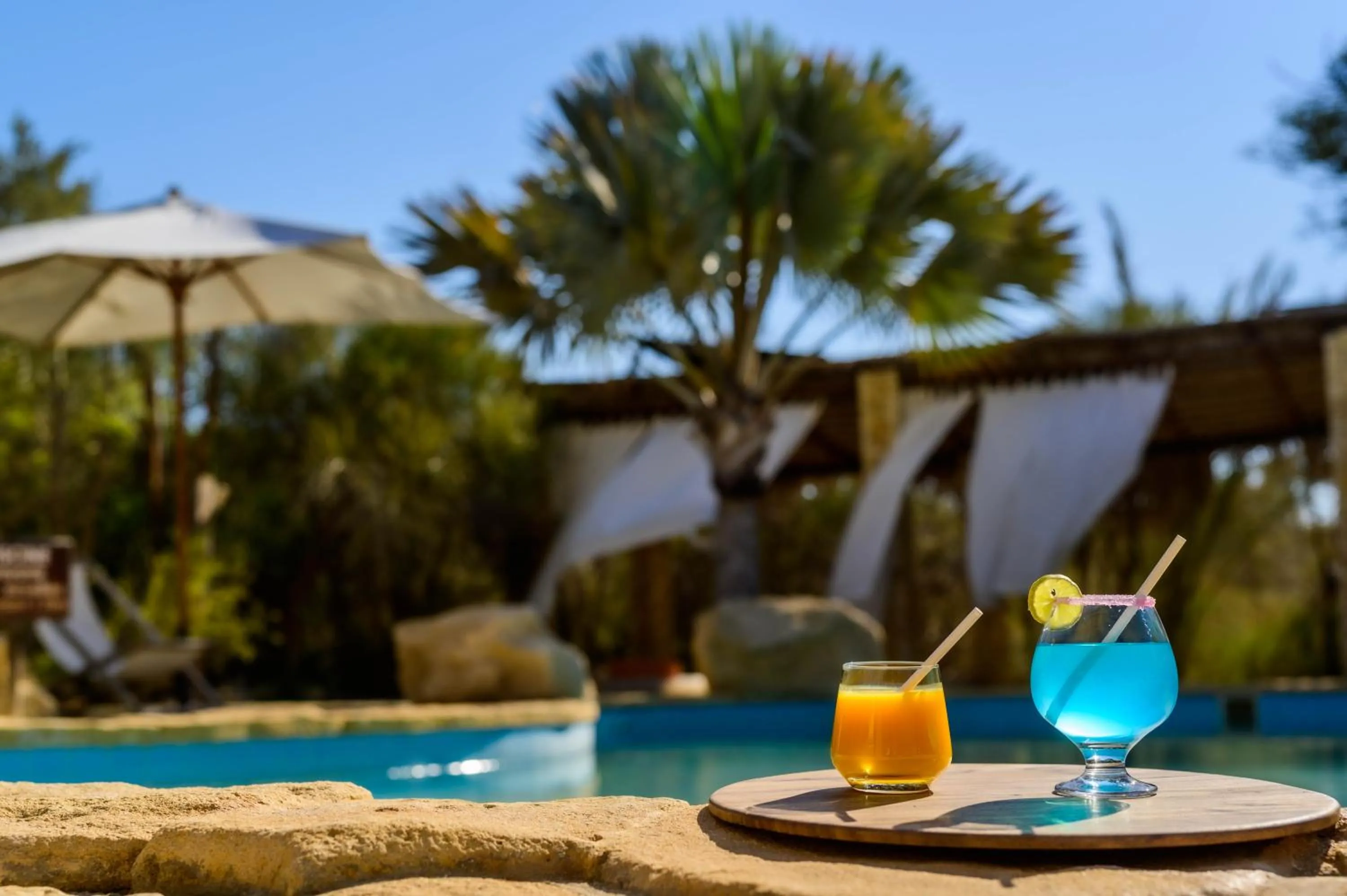 Swimming pool in Auberge de la Table