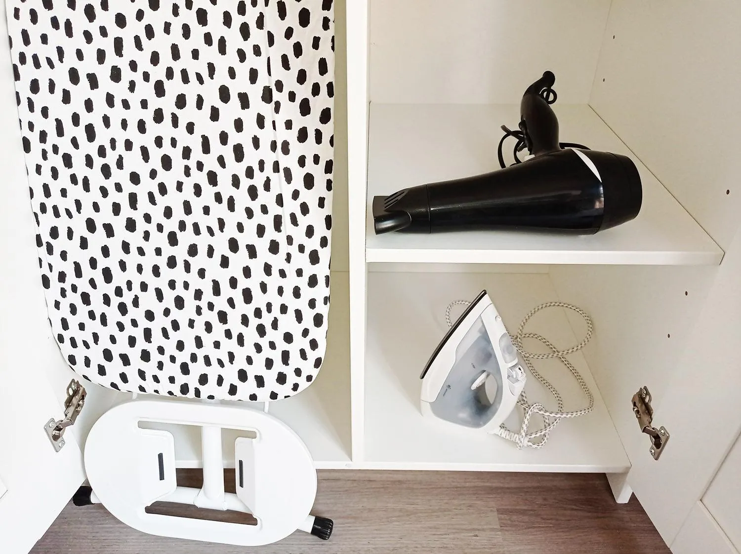 Bedroom in The Yew Studio - Self contained one bed studio flat with parking