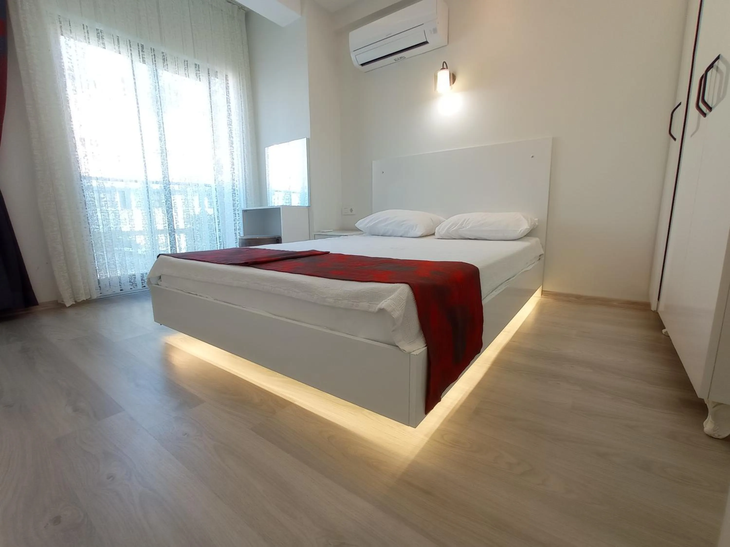 Bedroom, Bed in World Cities Residence