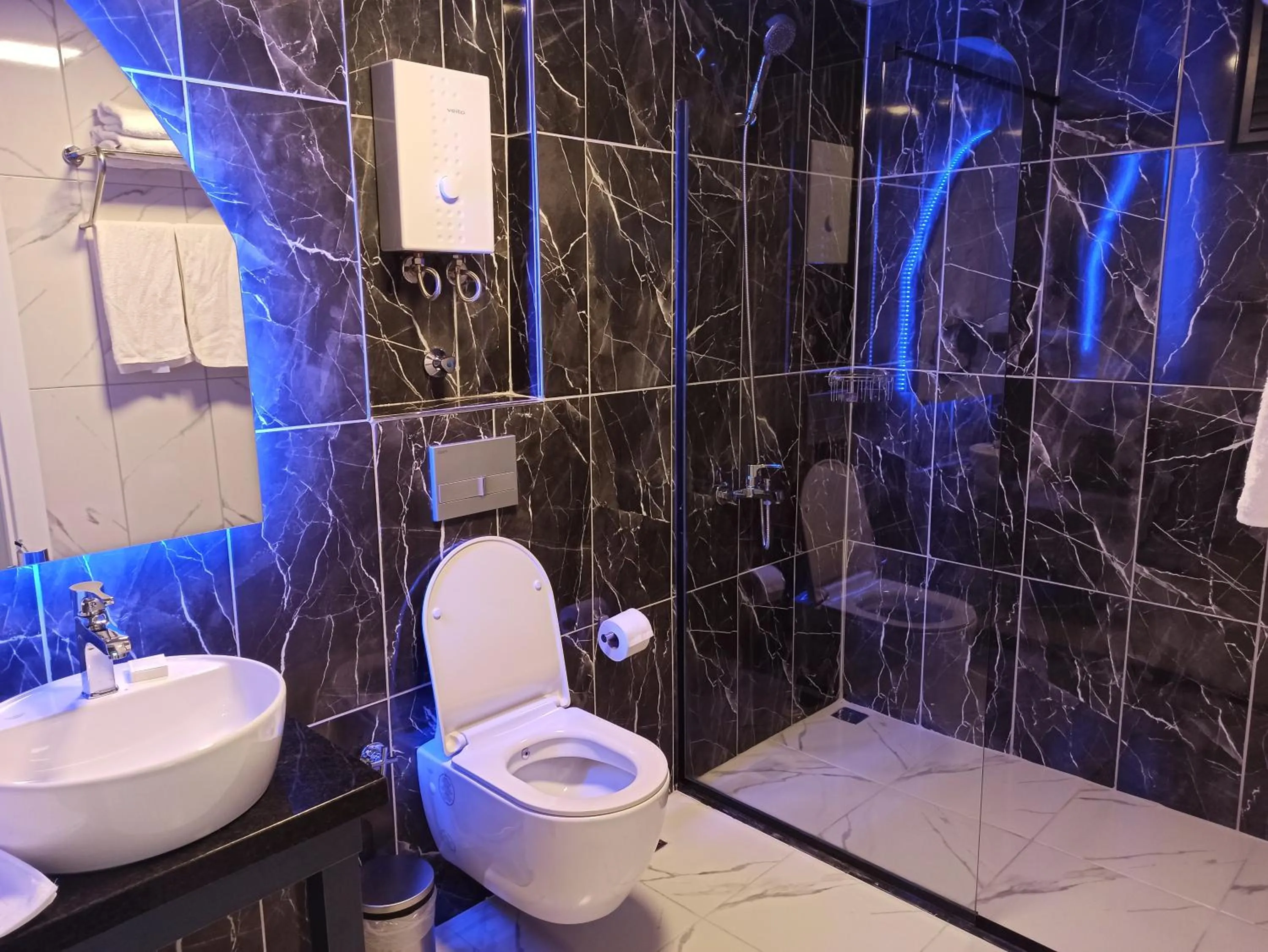 Bathroom in Merve Apart Hotel