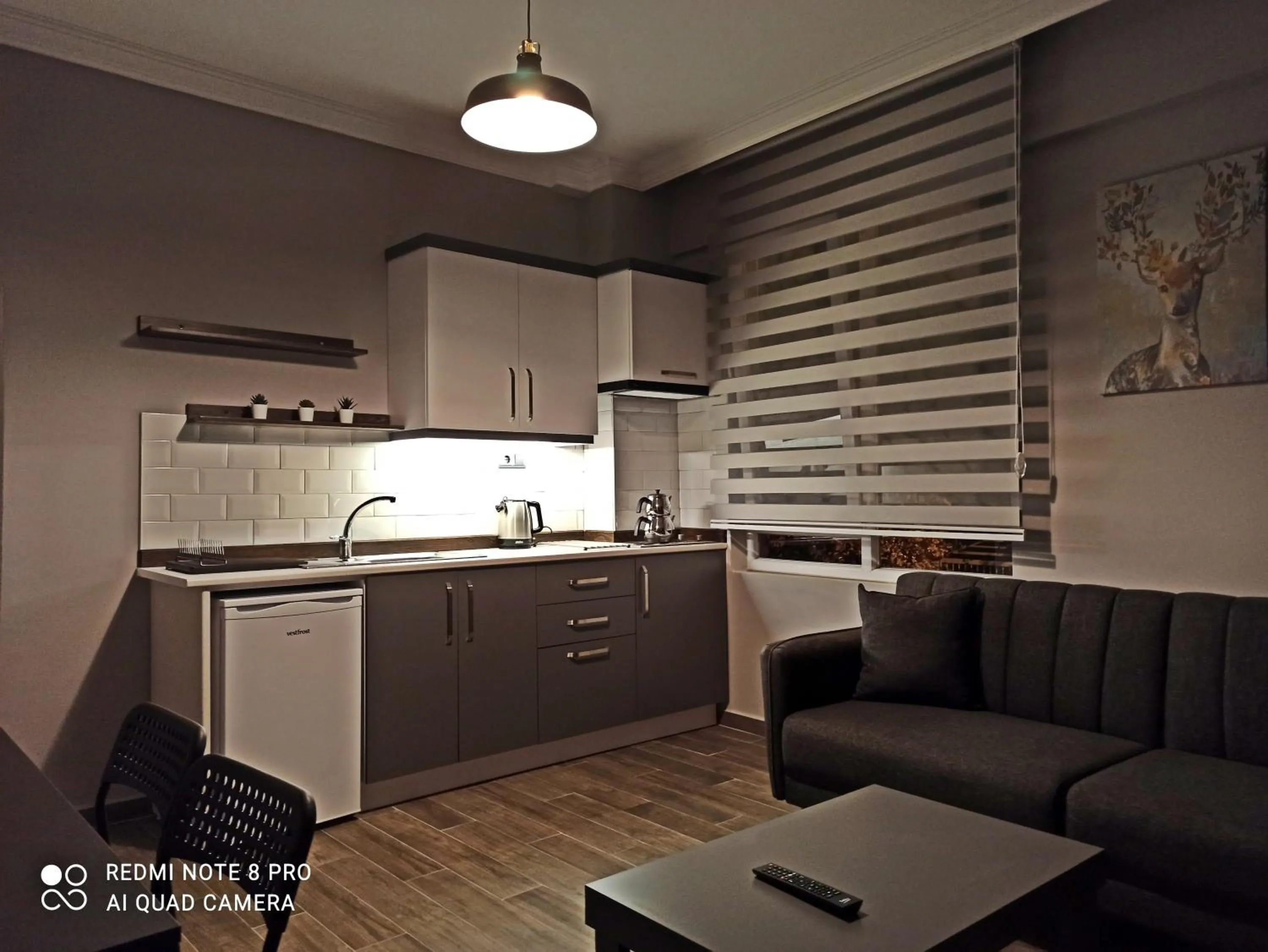 Kitchen or kitchenette in Merve Apart Hotel