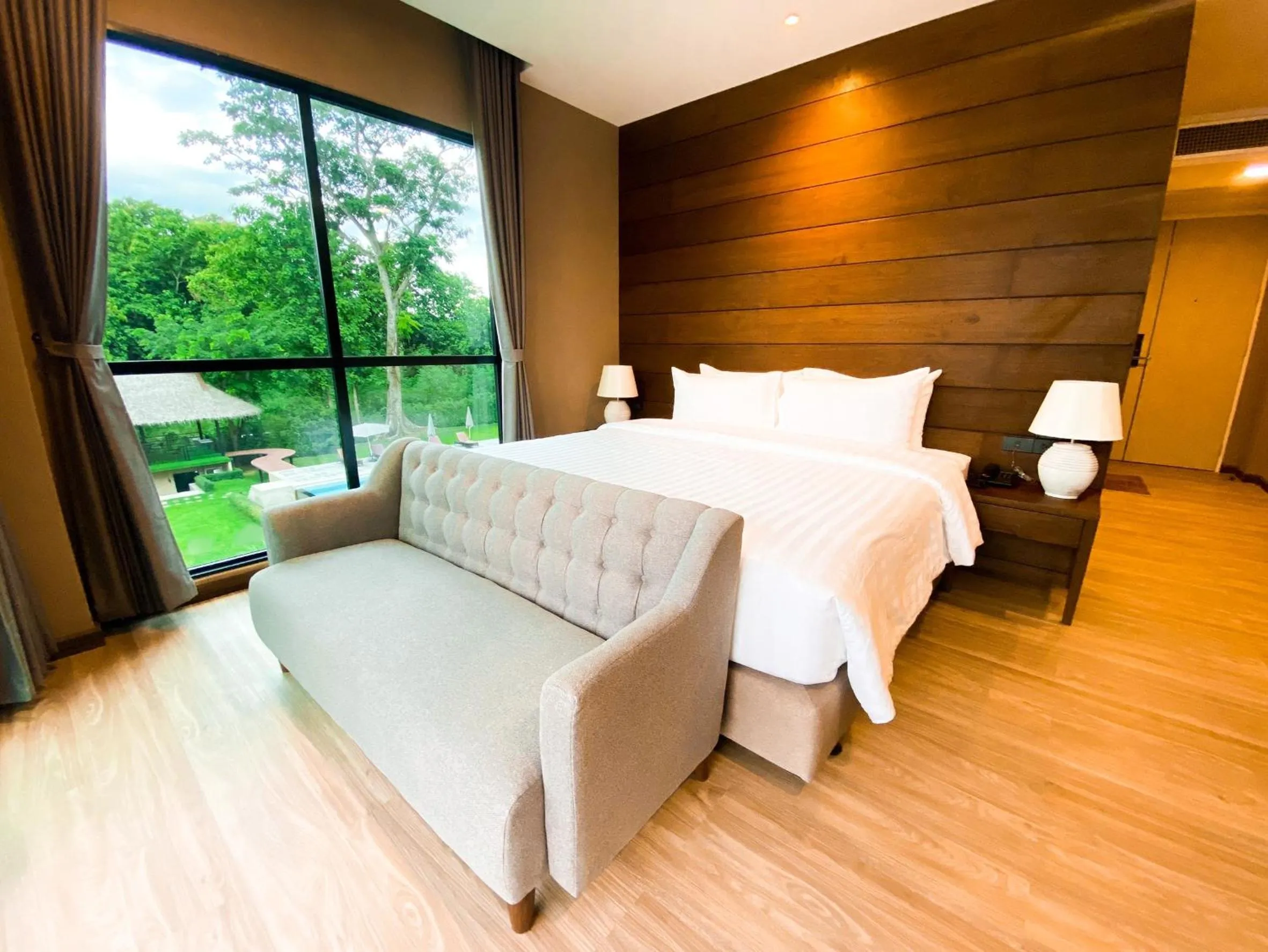 Bed in River Tree Resort