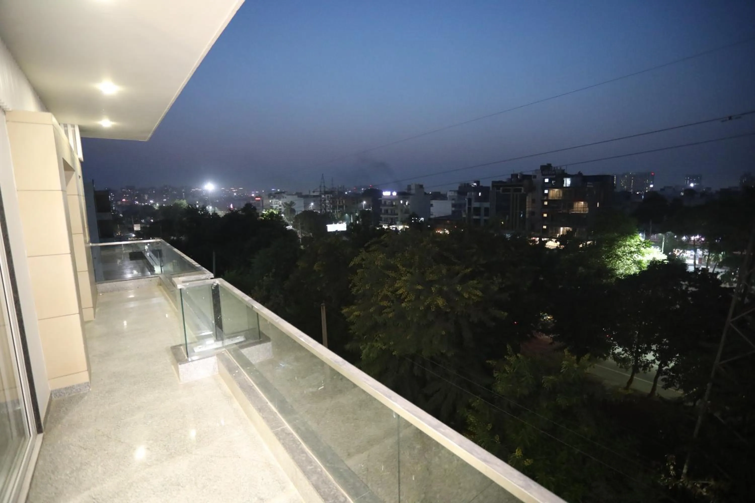 Hotel Keshav Residency - Medicity Gurugram, near Medanta Hospital