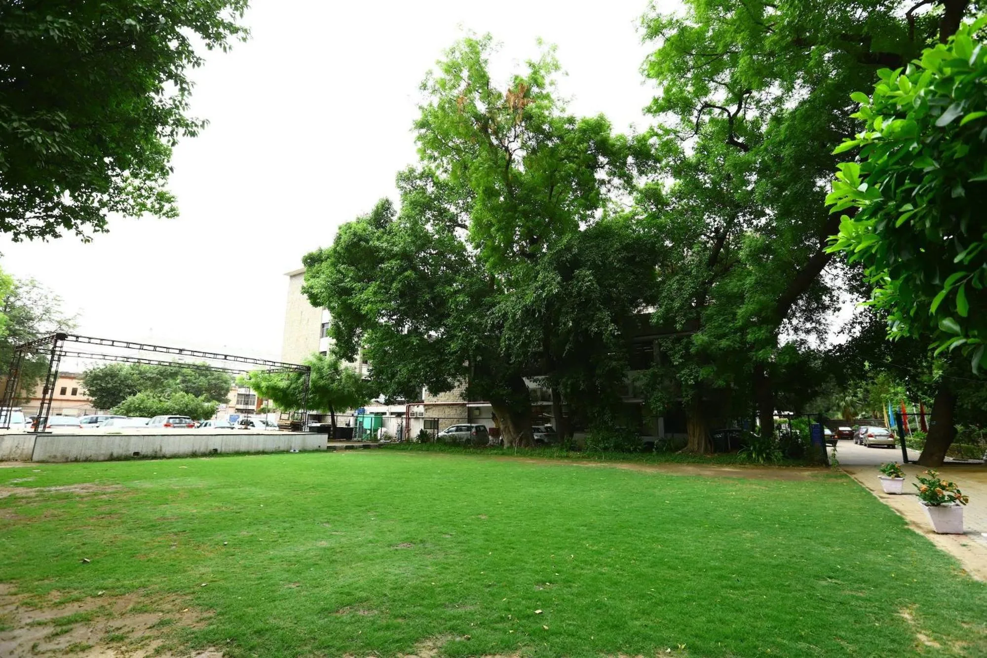 Property building in Hotel Keshav Residency - Medicity Gurugram, near Medanta Hospital