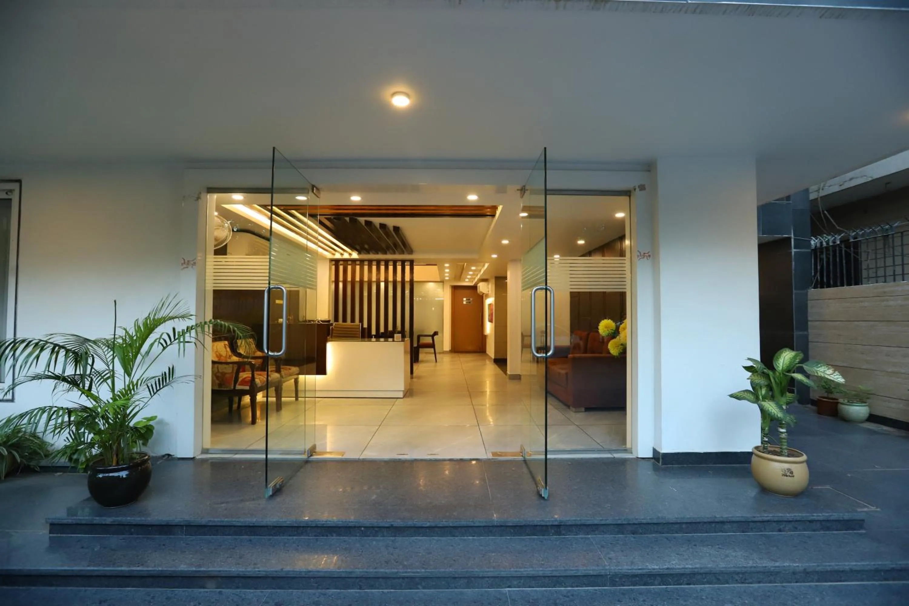 Lobby or reception in Hotel Keshav Residency - Medicity Gurugram, near Medanta Hospital