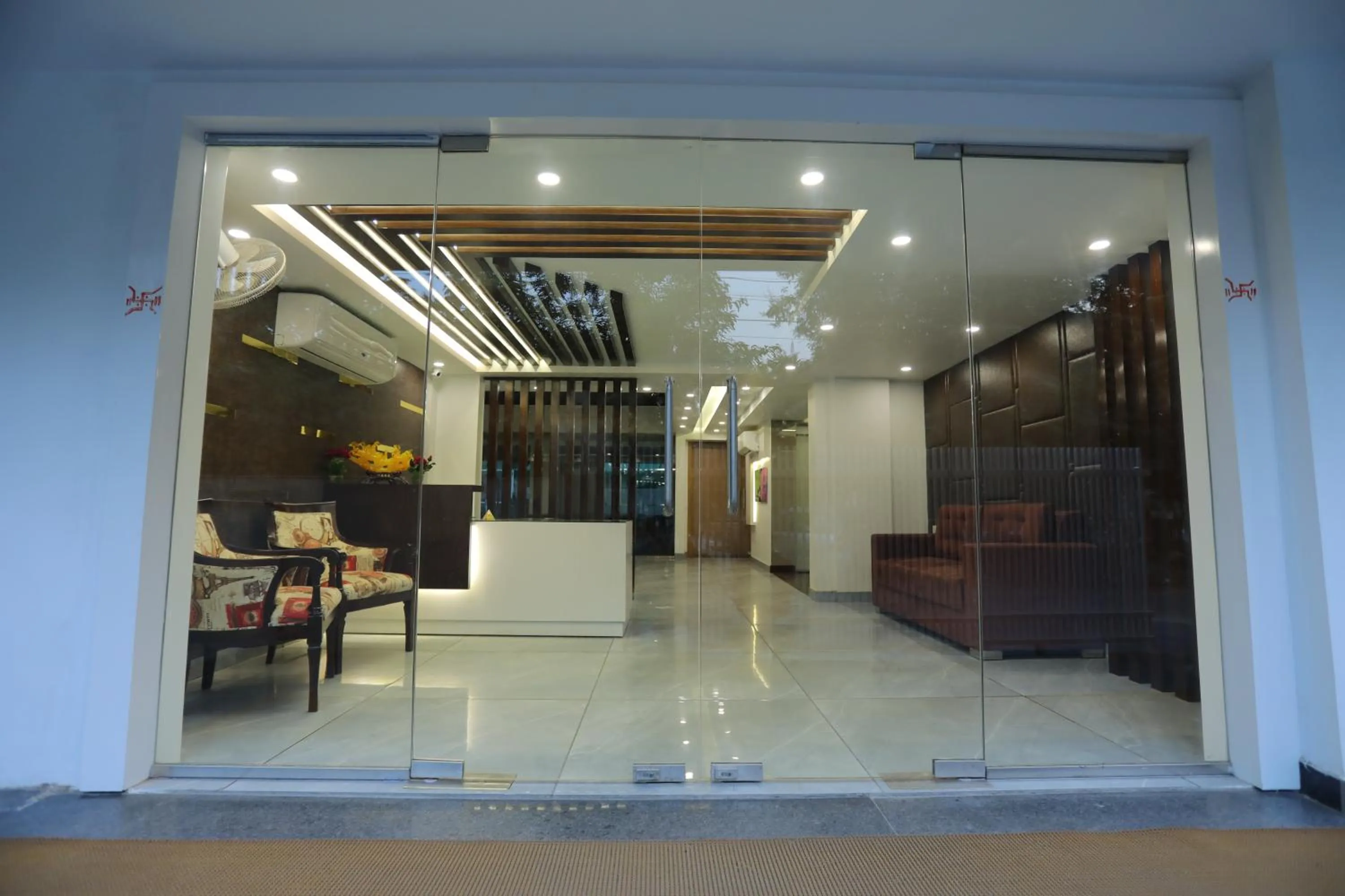 Hotel Keshav Residency - Medicity Gurugram, near Medanta Hospital