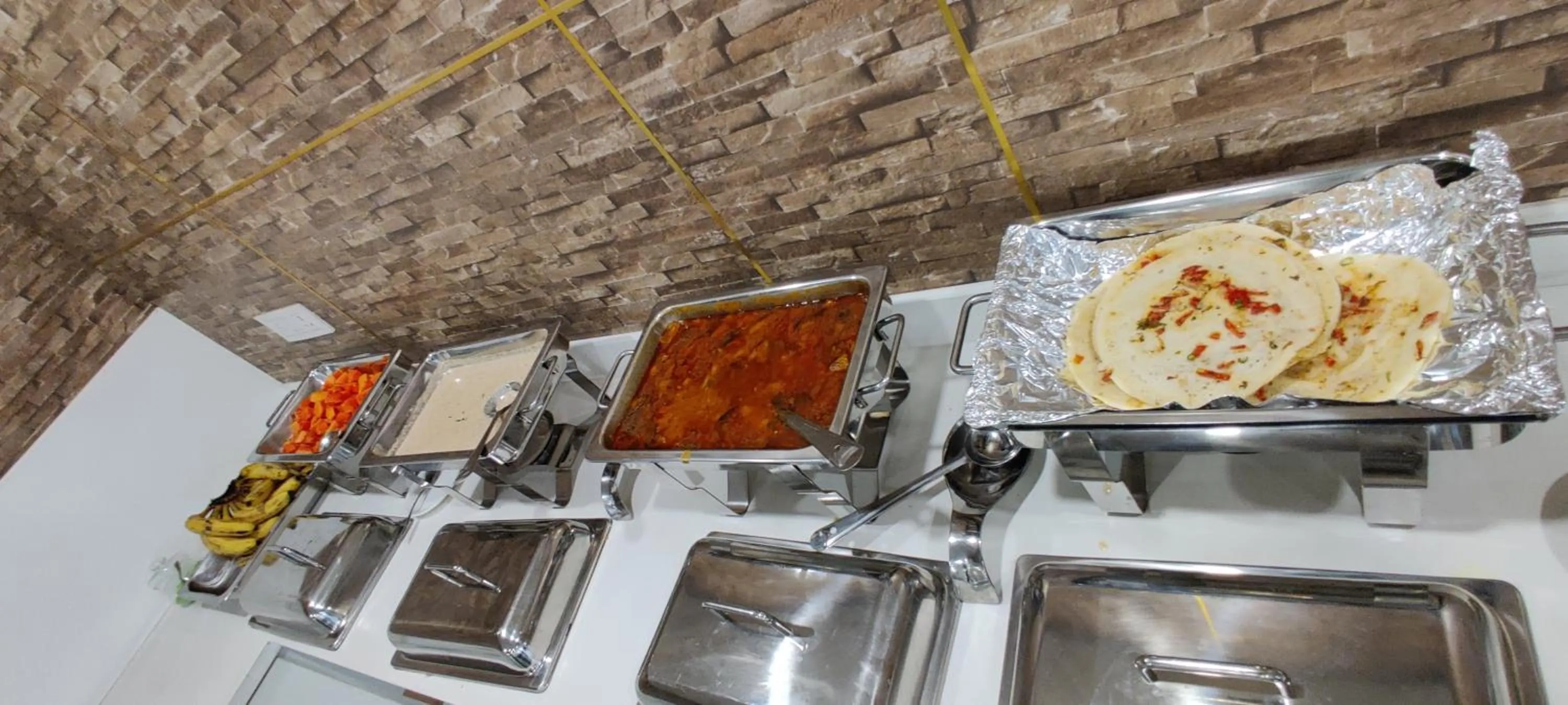 Hotel Keshav Residency - Medicity Gurugram, near Medanta Hospital