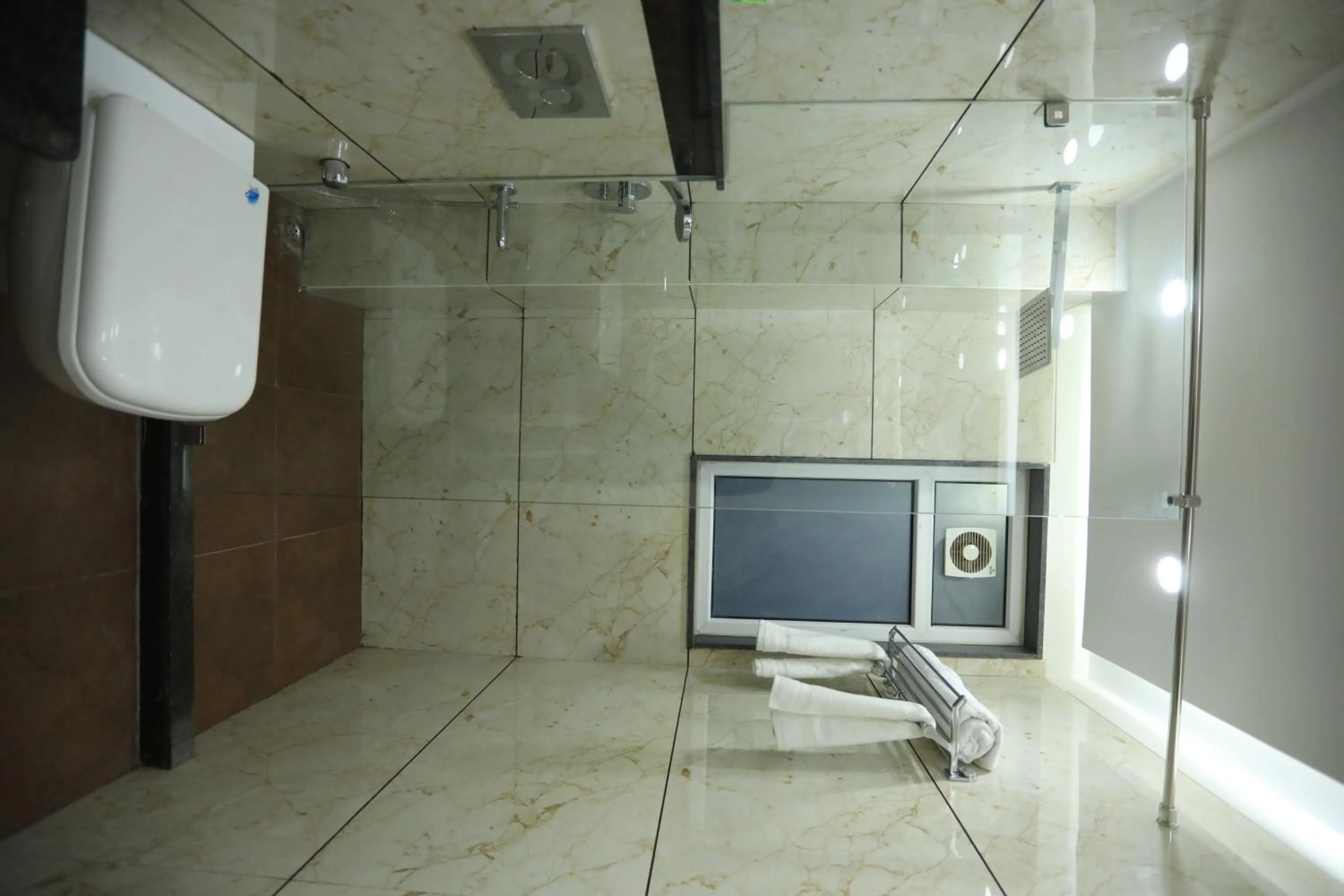 Hotel Keshav Residency - Medicity Gurugram, near Medanta Hospital