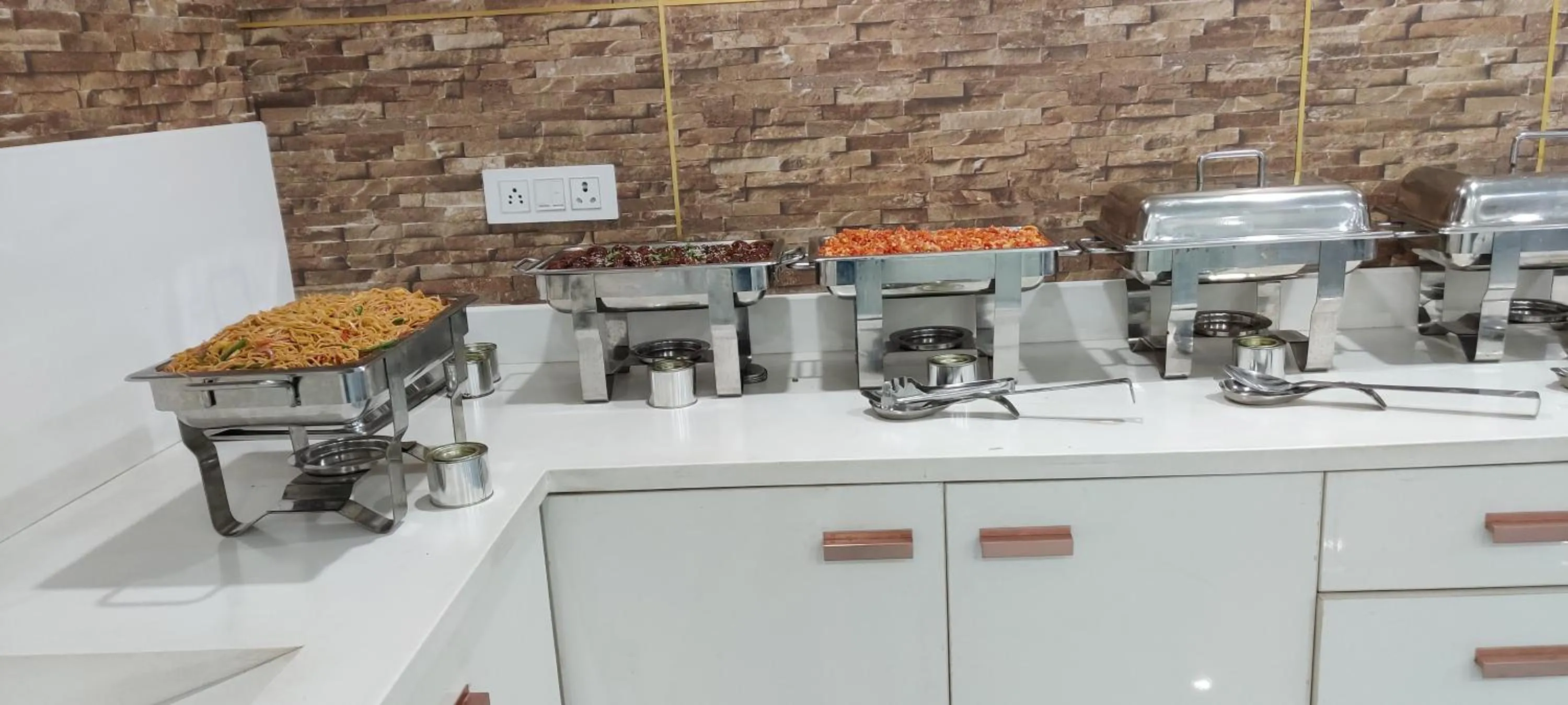 Hotel Keshav Residency - Medicity Gurugram, near Medanta Hospital