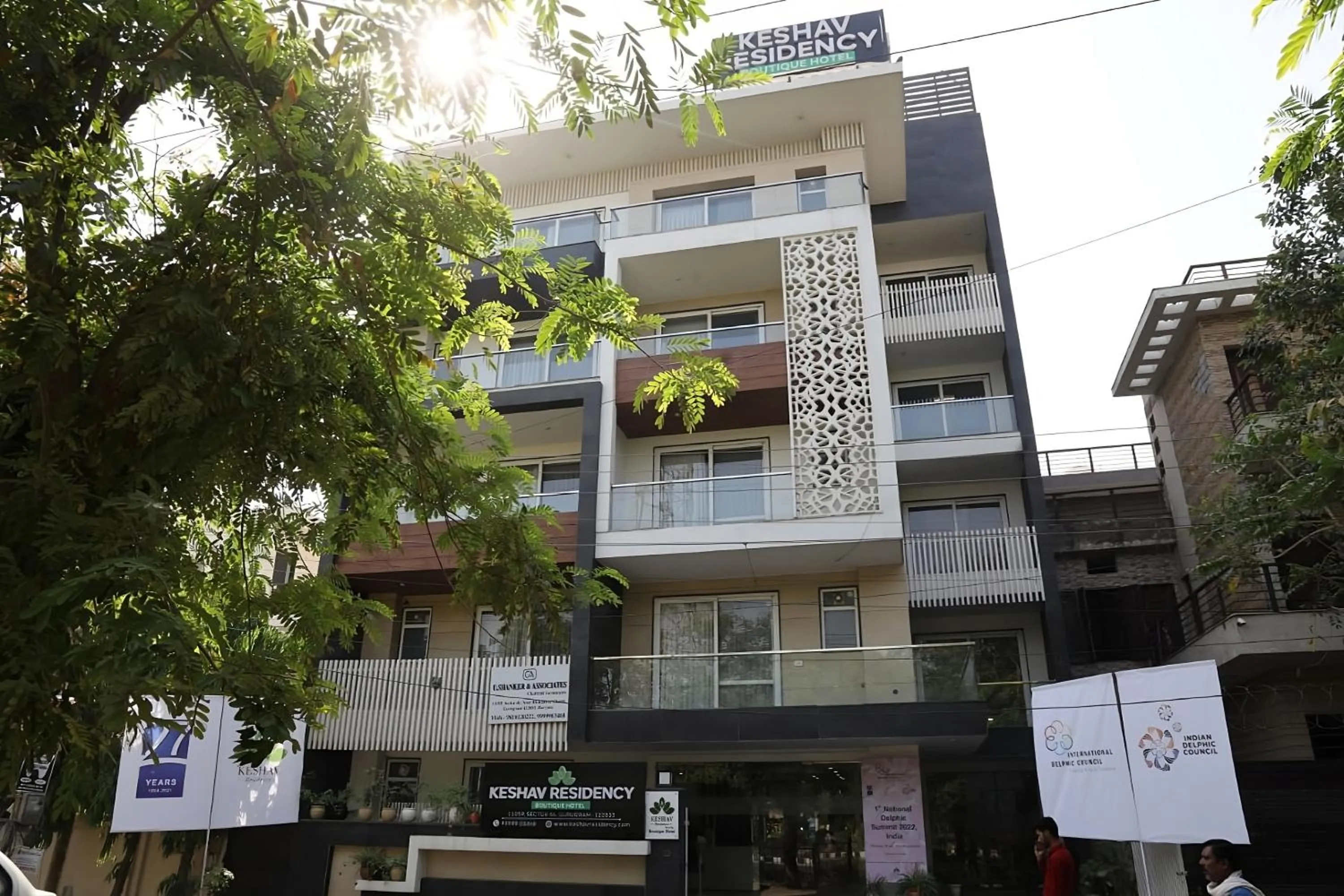 Hotel Keshav Residency - Medicity Gurugram, near Medanta Hospital