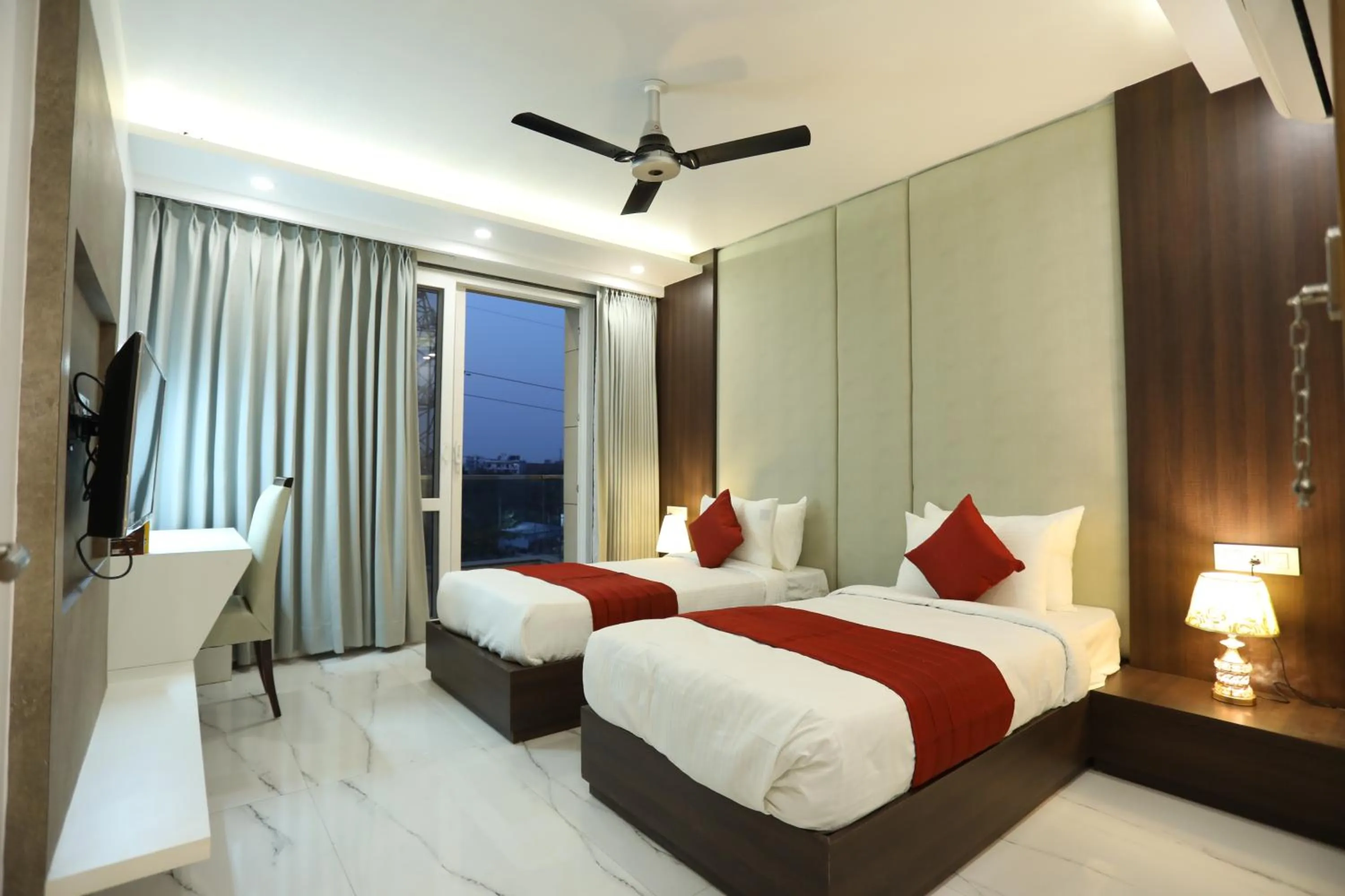 Bed in Hotel Keshav Residency - Medicity Gurugram, near Medanta Hospital