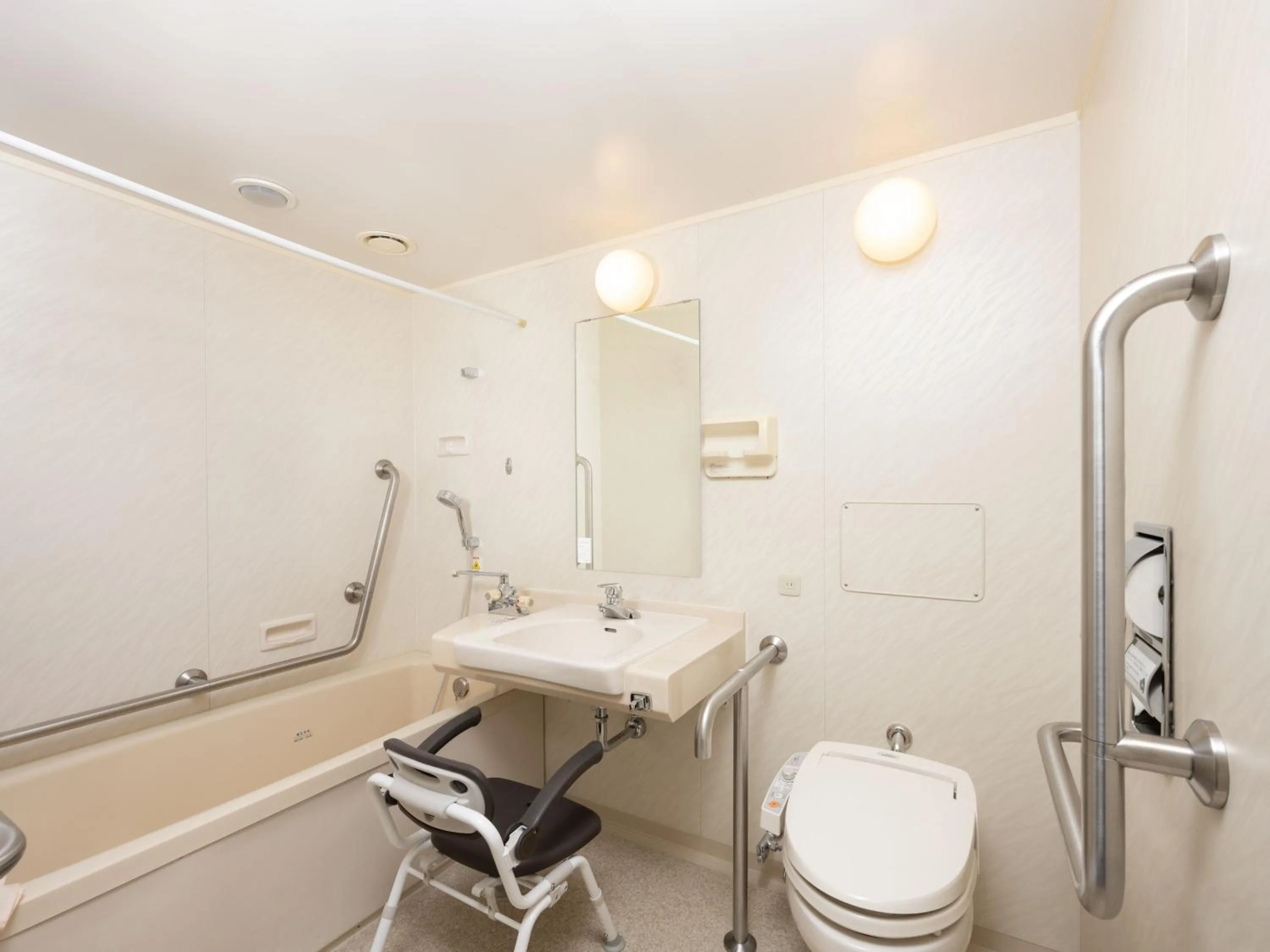 Bathroom in HOTEL MYSTAYS Hiroshima Peace Park