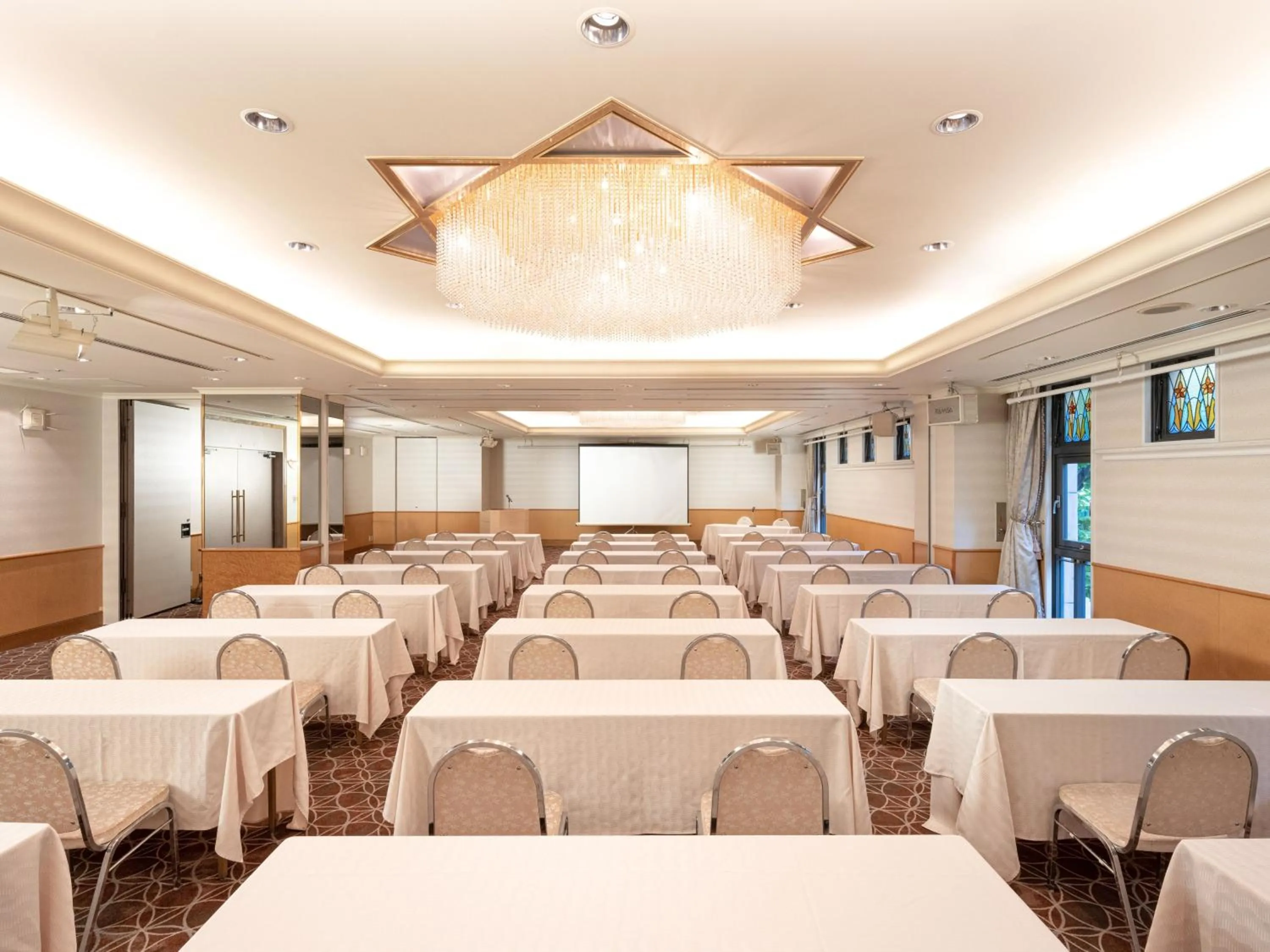 Meeting/conference room in HOTEL MYSTAYS Hiroshima Peace Park