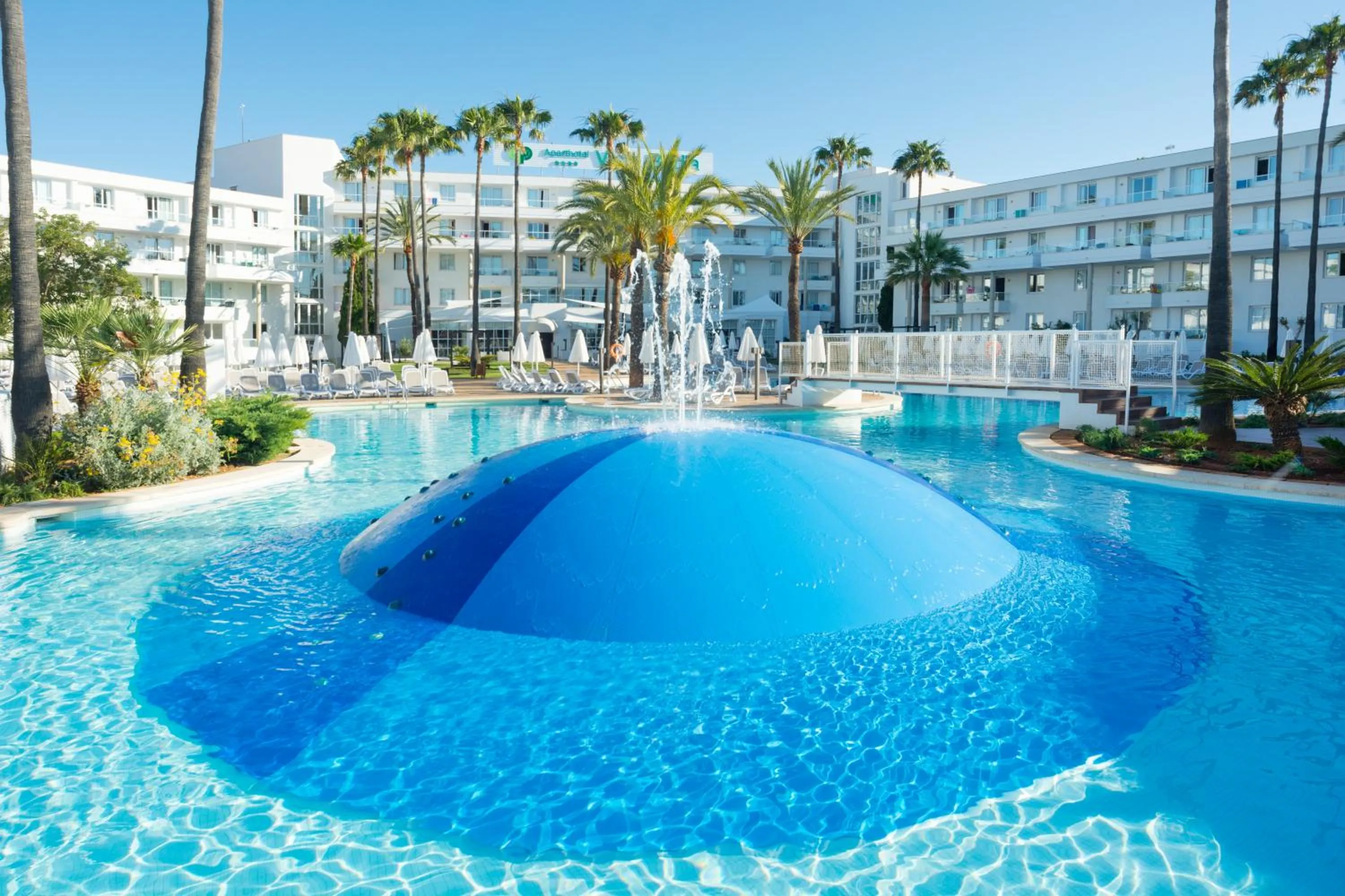 Swimming pool in Protur Vista Badia